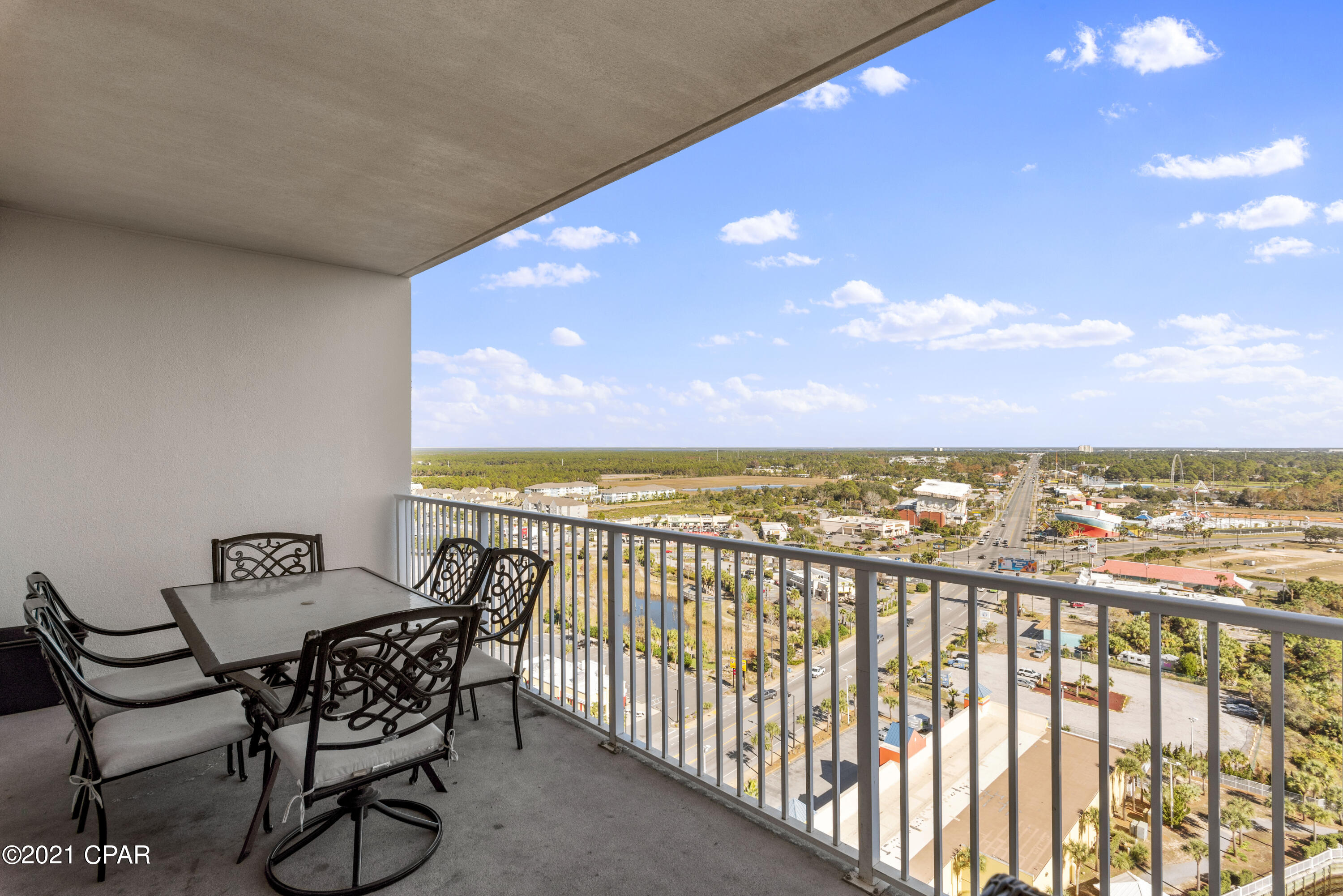 Laketown Wharf - Residential