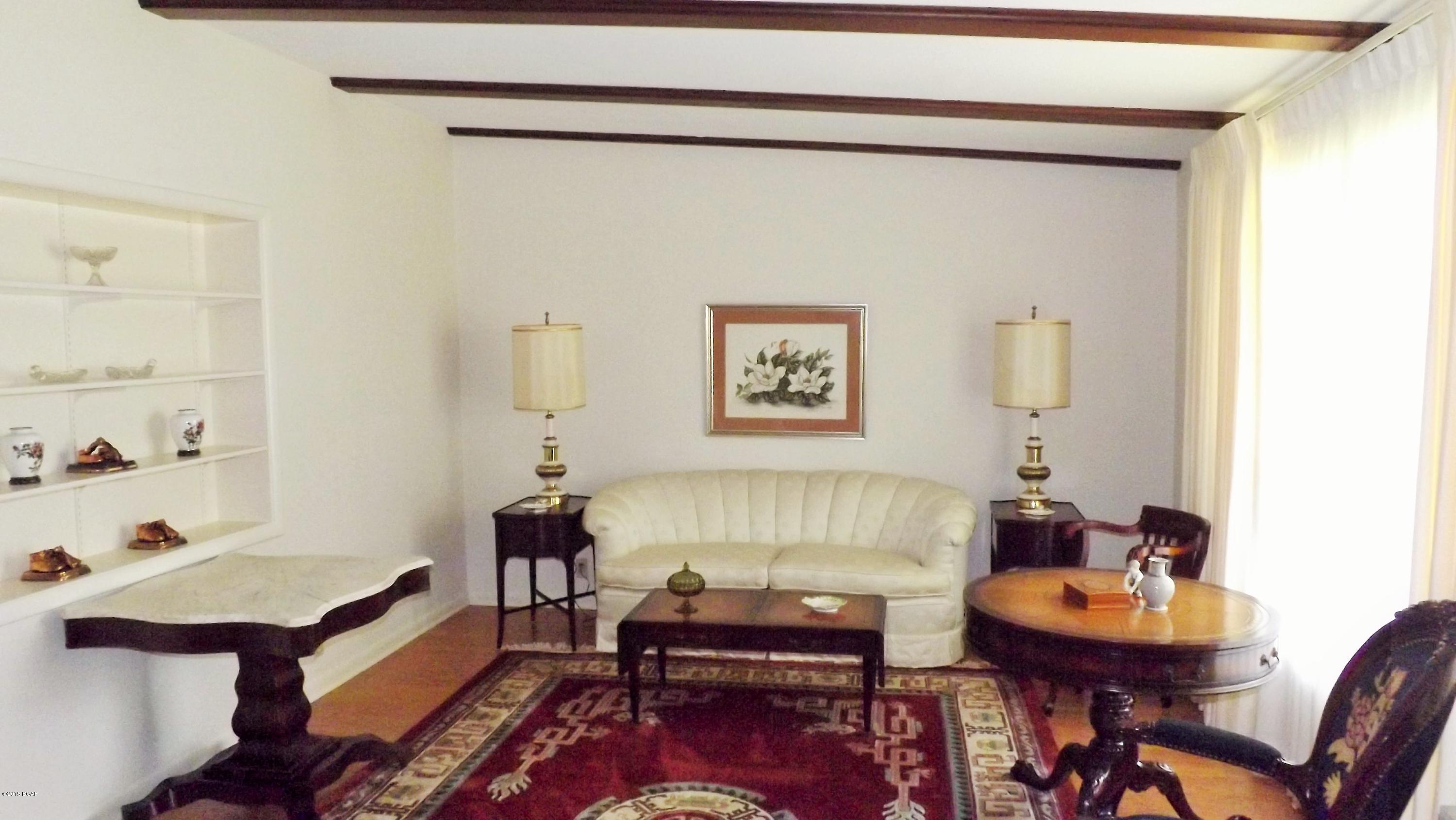 Woodlawn Unit 1 - Residential