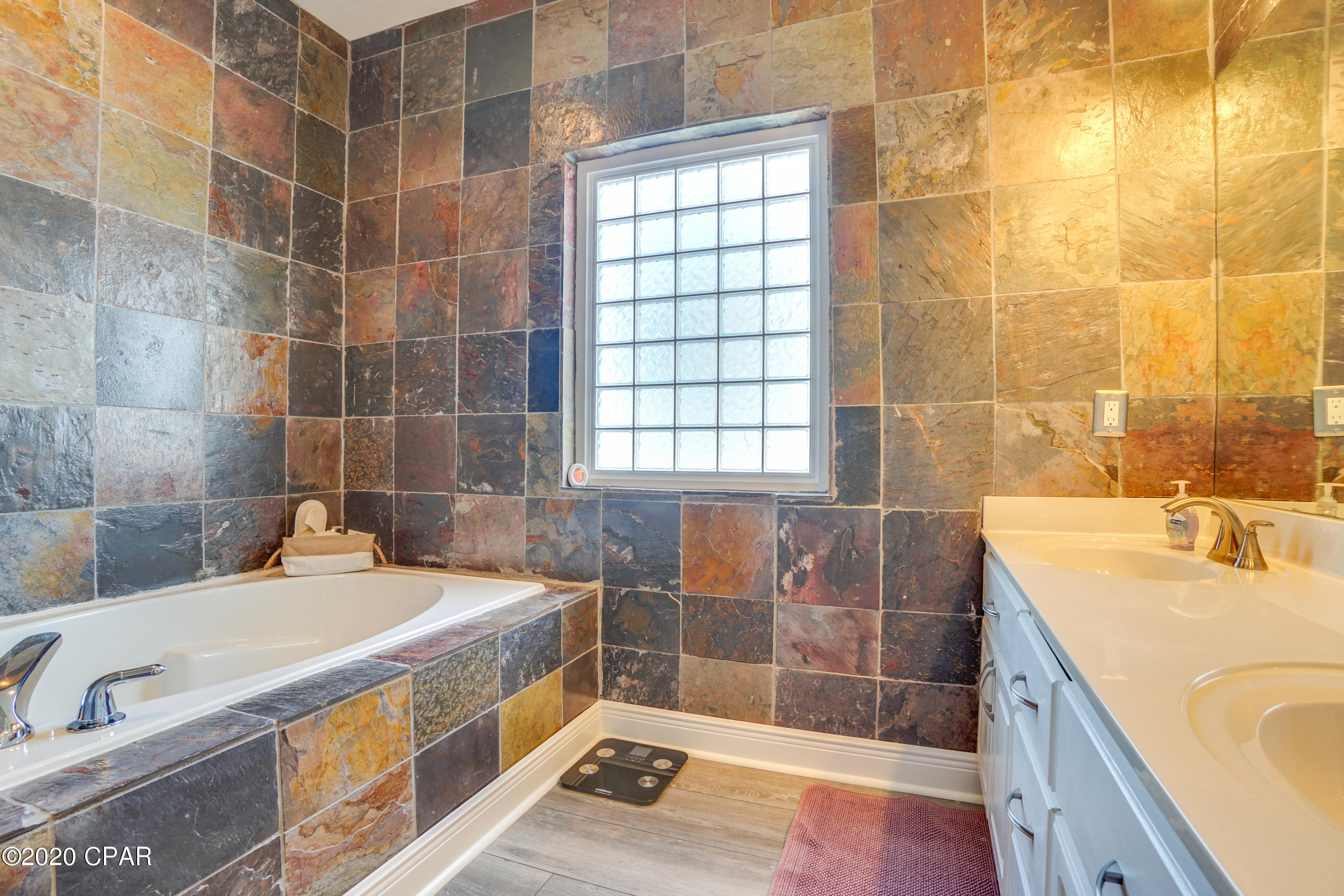 Lakes At Summer Breeze - Residential