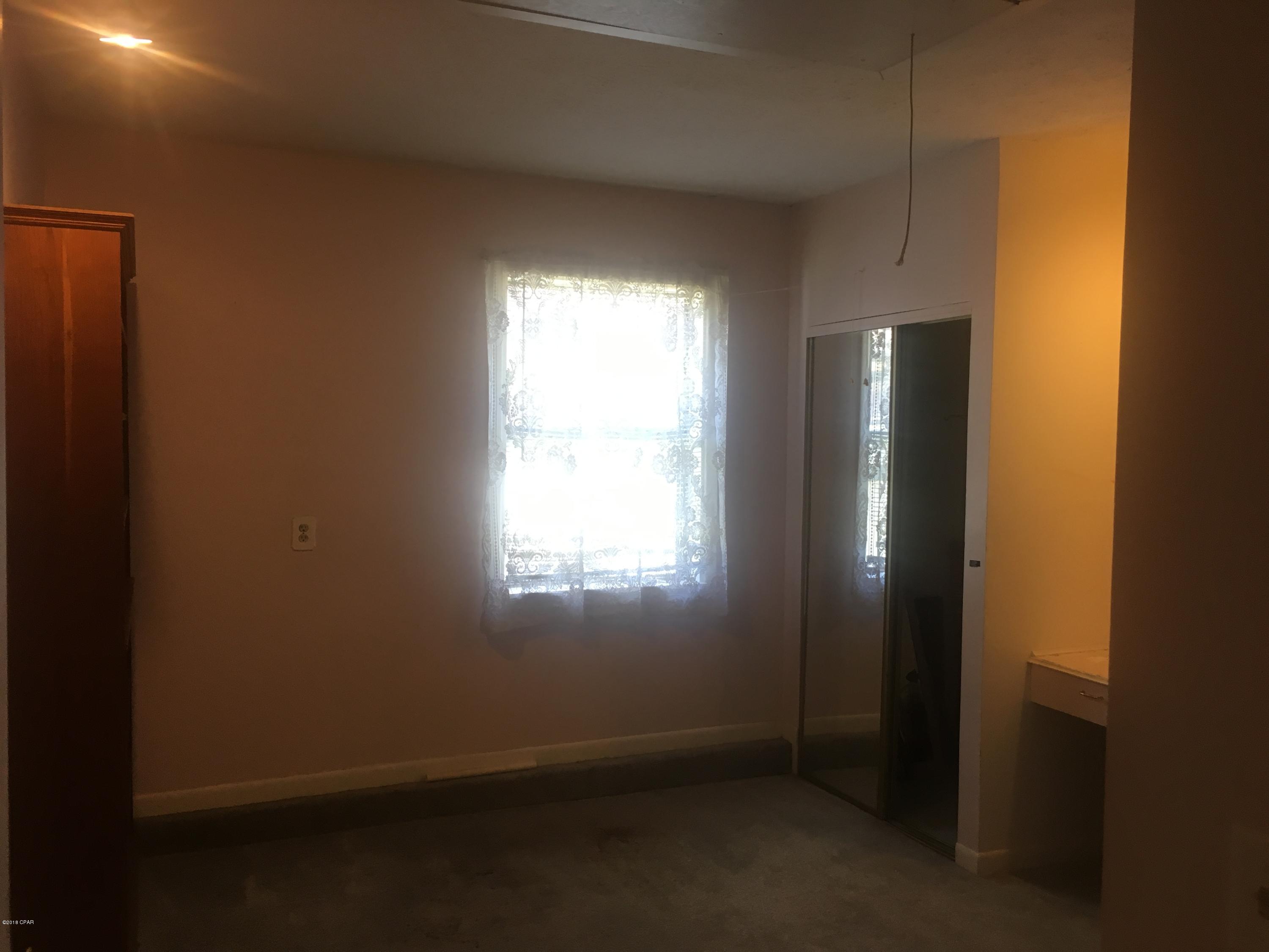 Wh Parker - Residential