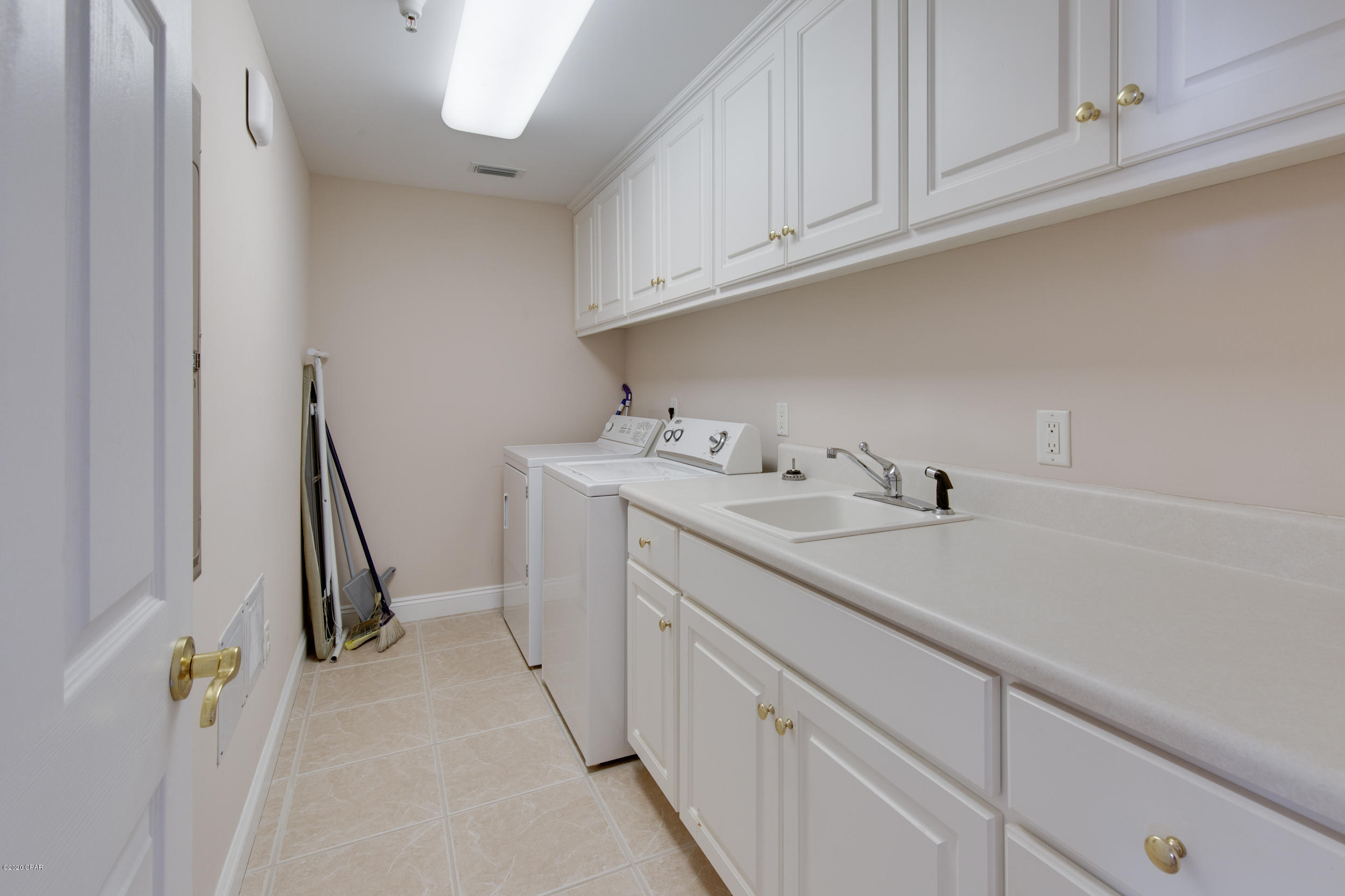 Hidden Dunes Condo - Residential