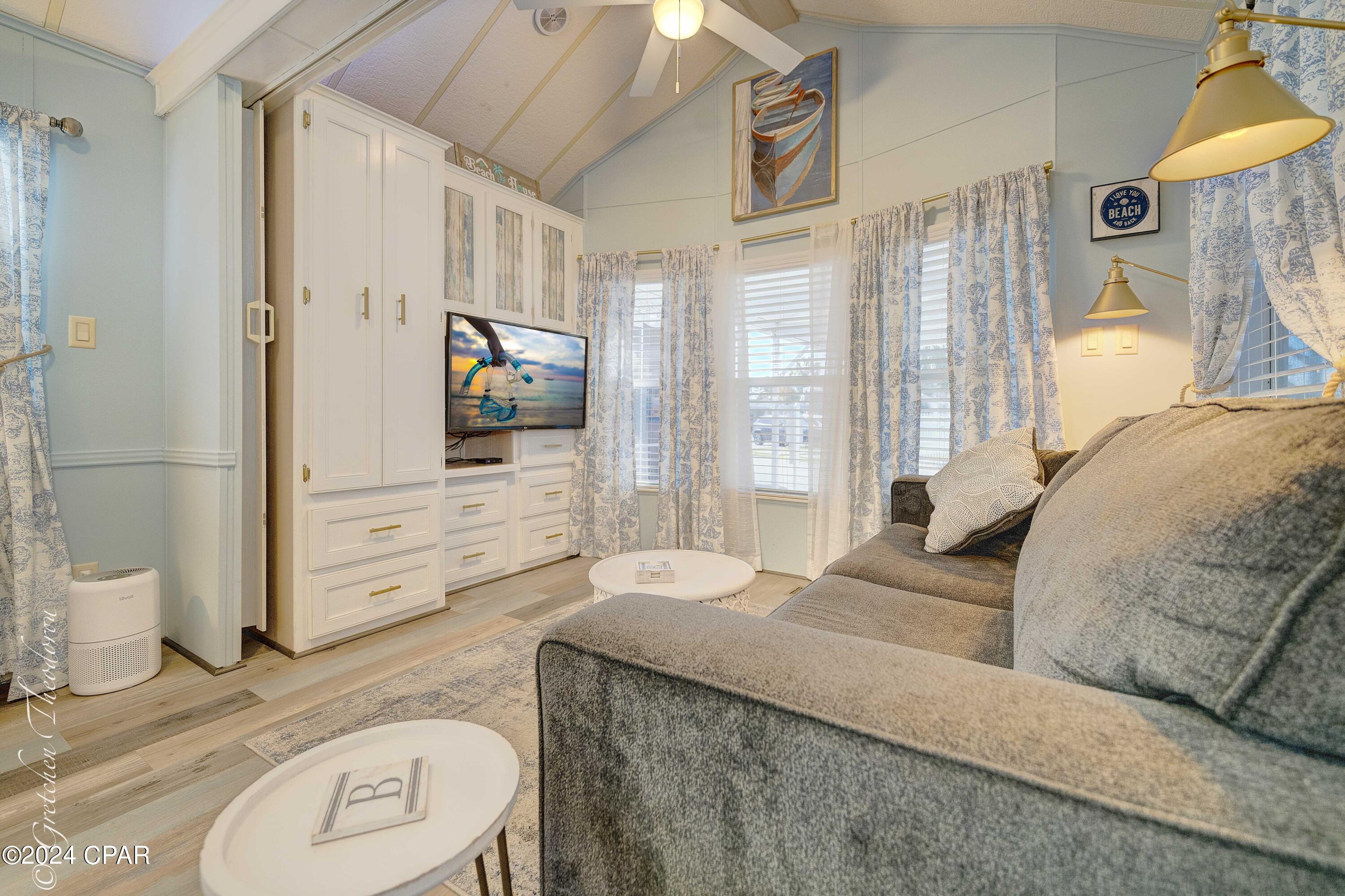 Emerald Pointe Resort - Residential