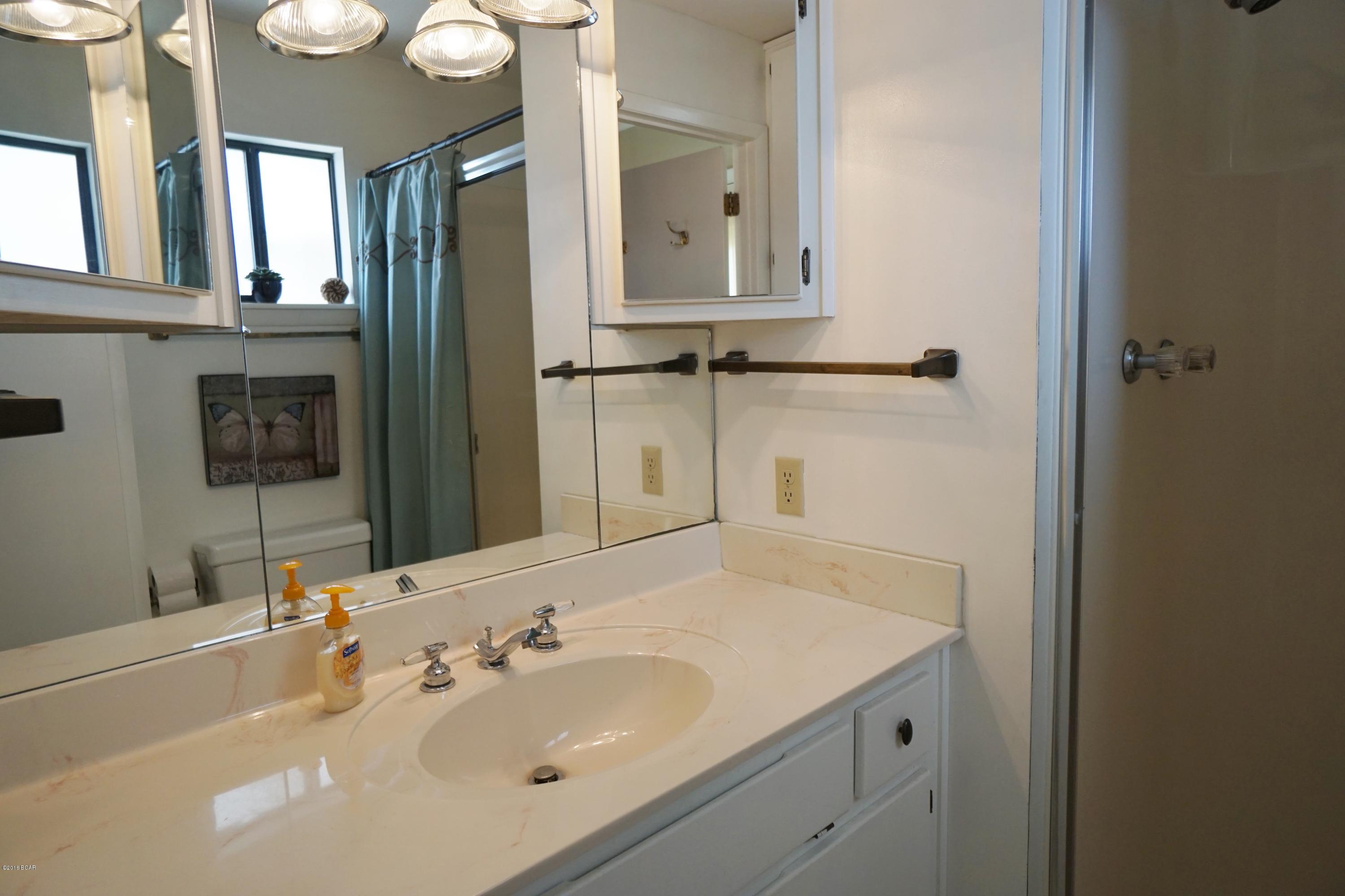 Venture Out Travel Trail - Residential