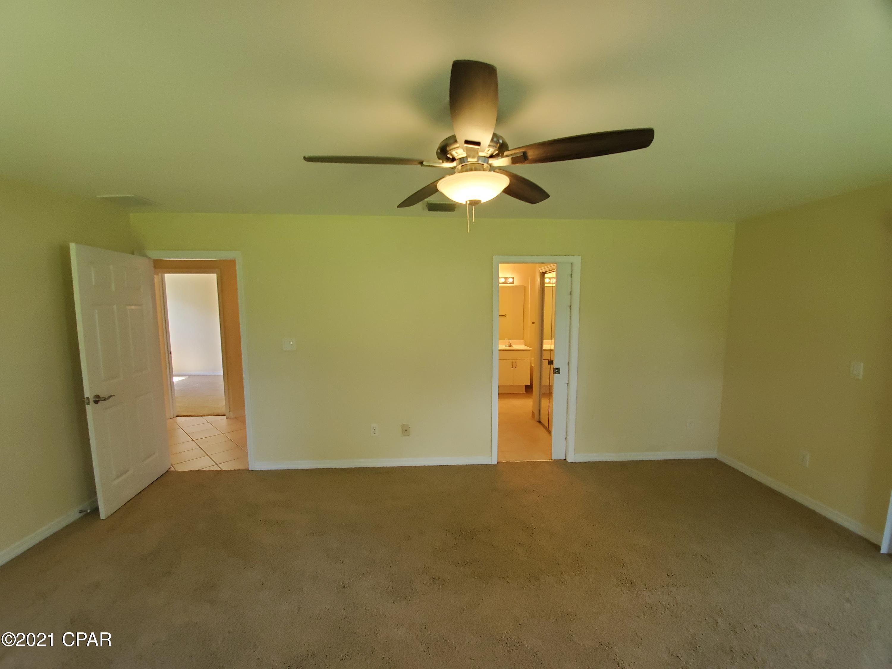 Palm Cove Phase III - Residential Lease