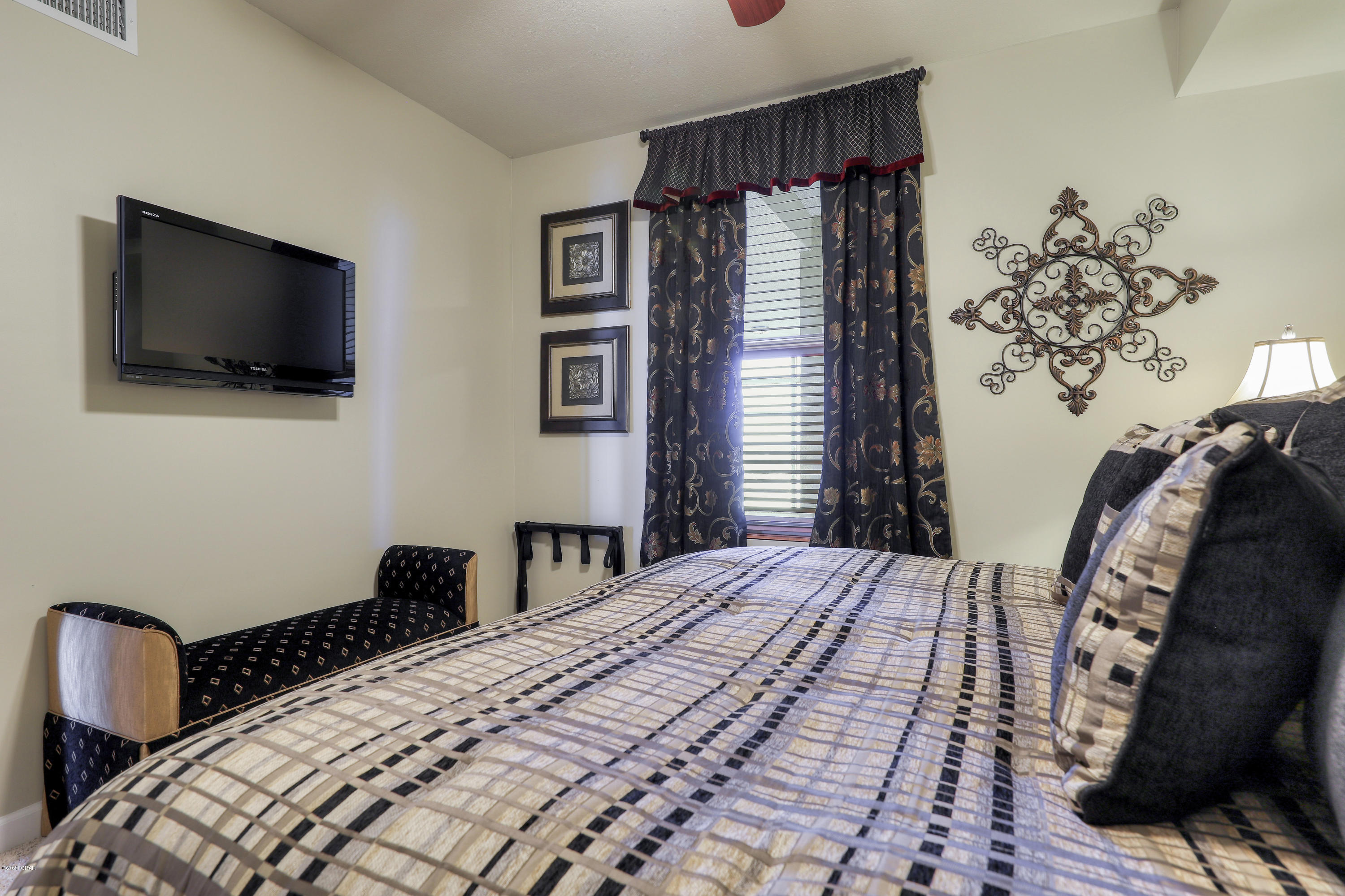 Grandview East At Long Beach - Residential