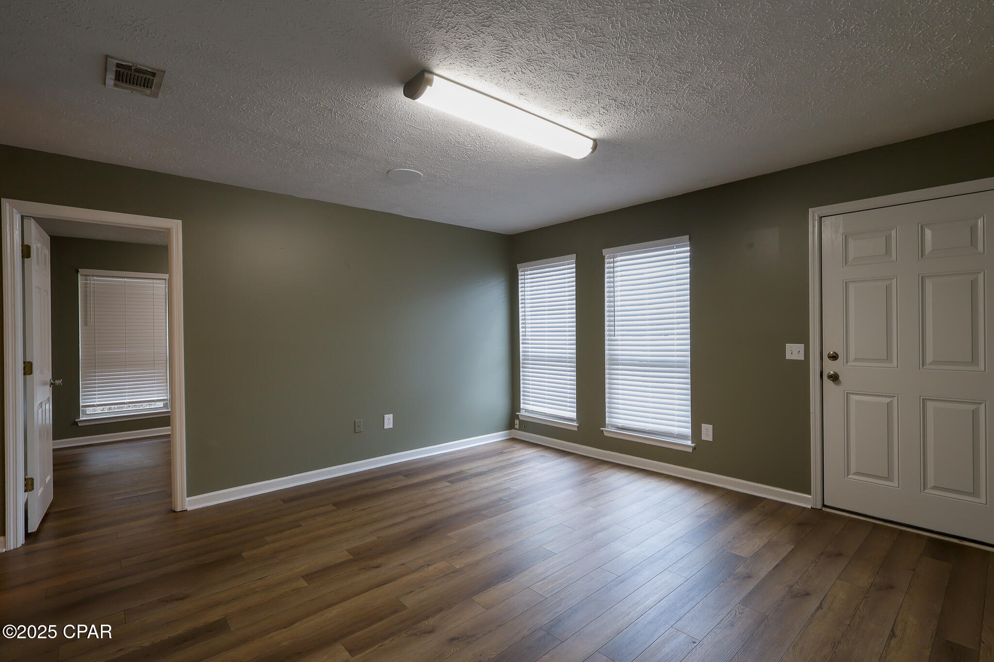 [No Recorded Subdiv] - Commercial Lease