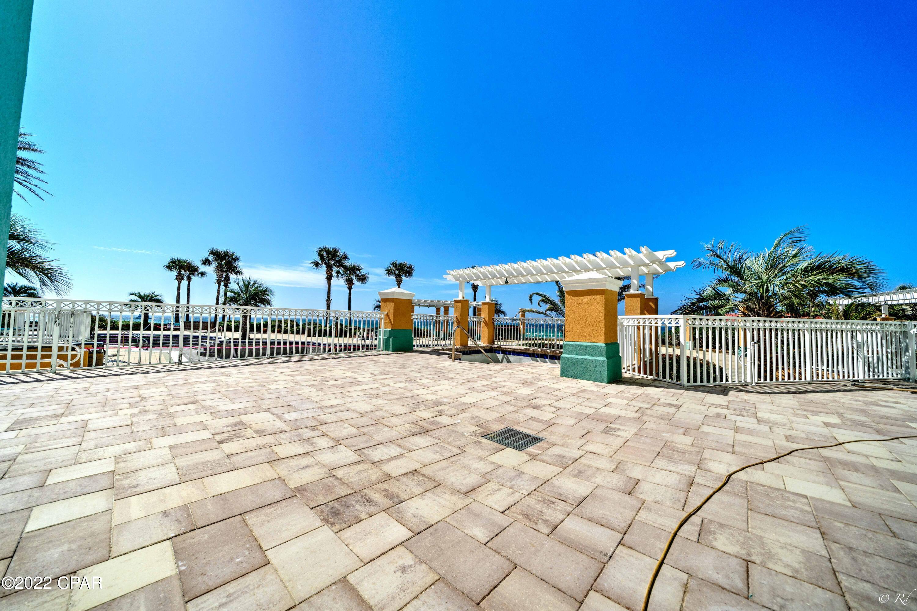 En Soleil Condo - Residential