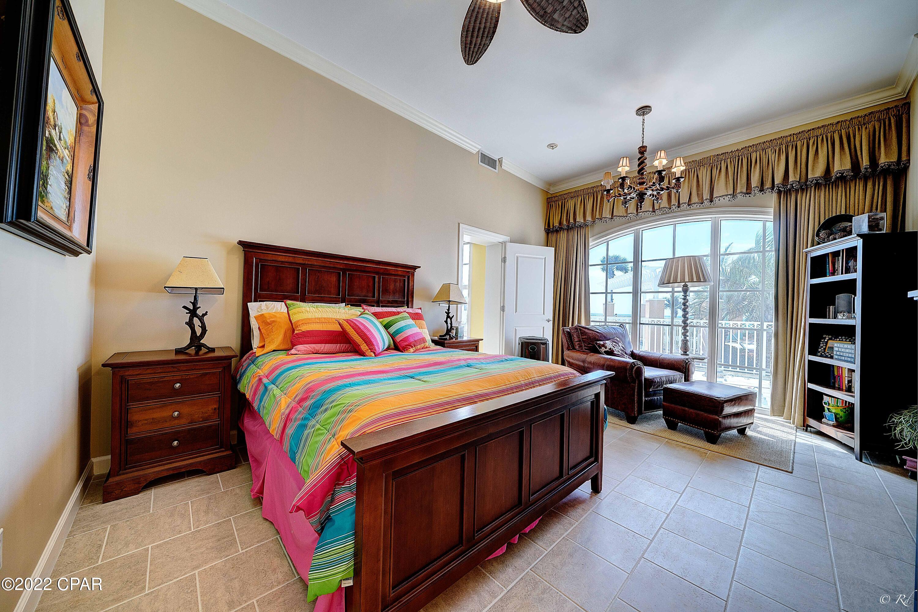 En Soleil Condo - Residential