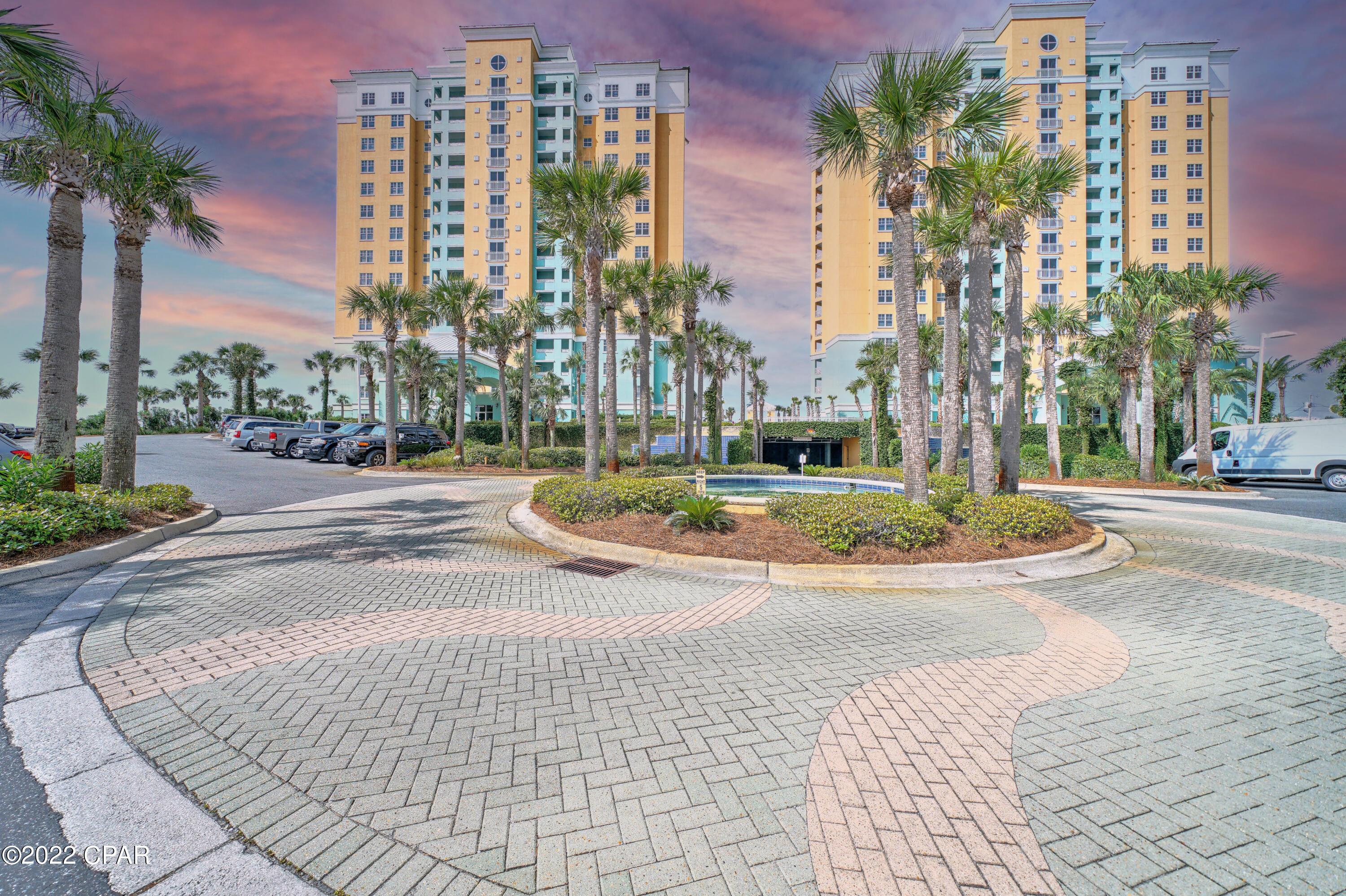 En Soleil Condo - Residential