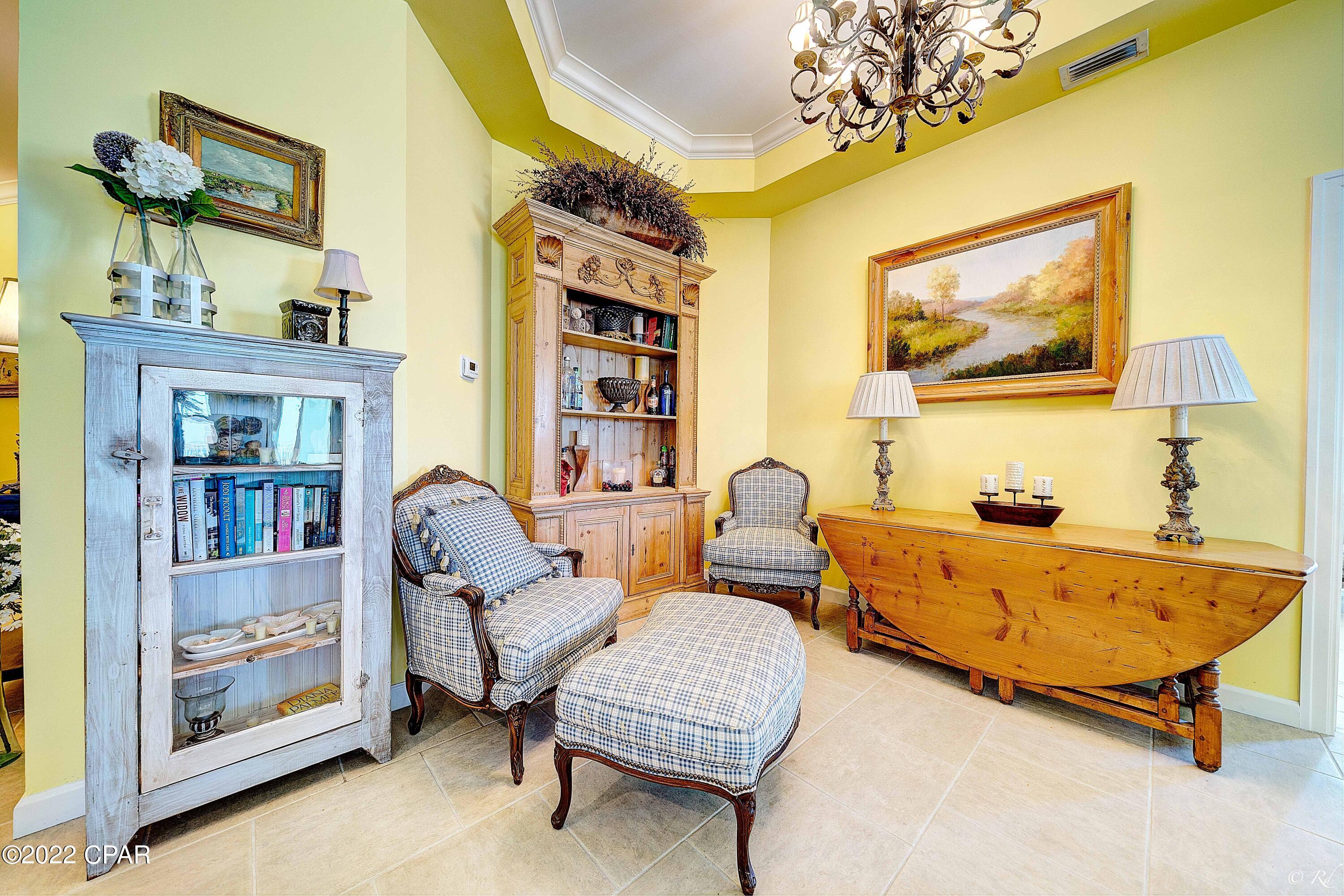 En Soleil Condo - Residential