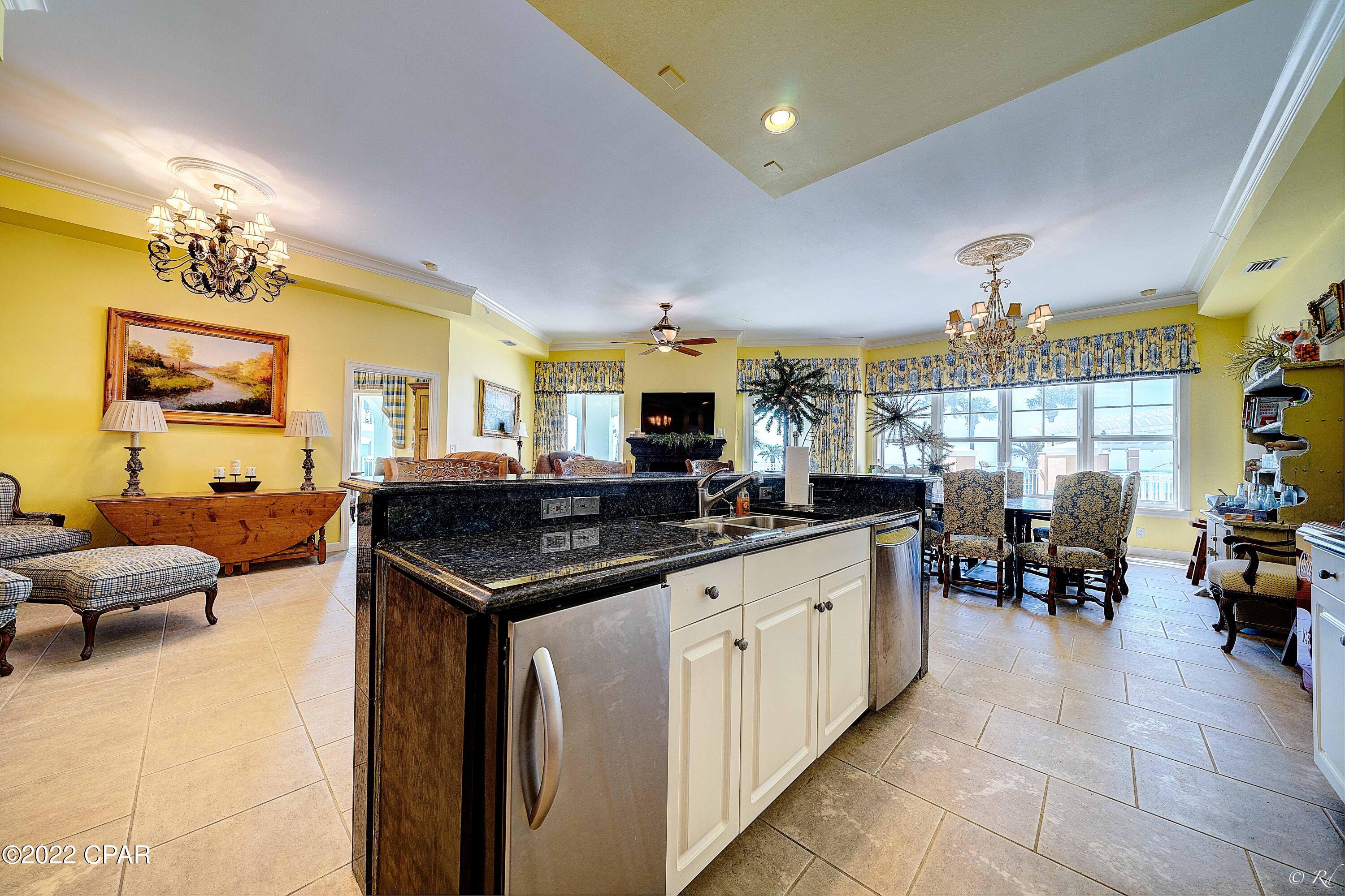 En Soleil Condo - Residential