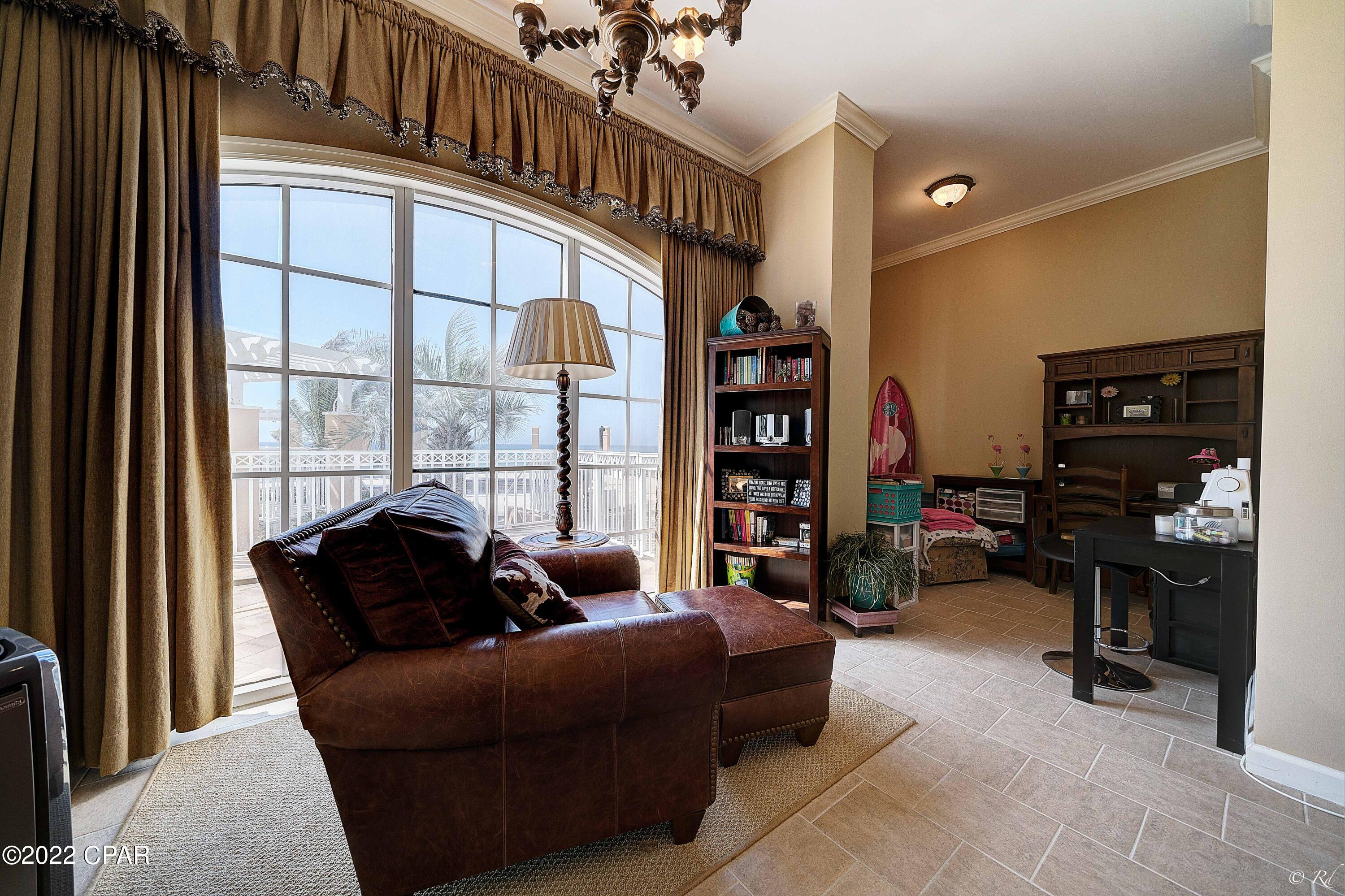 En Soleil Condo - Residential