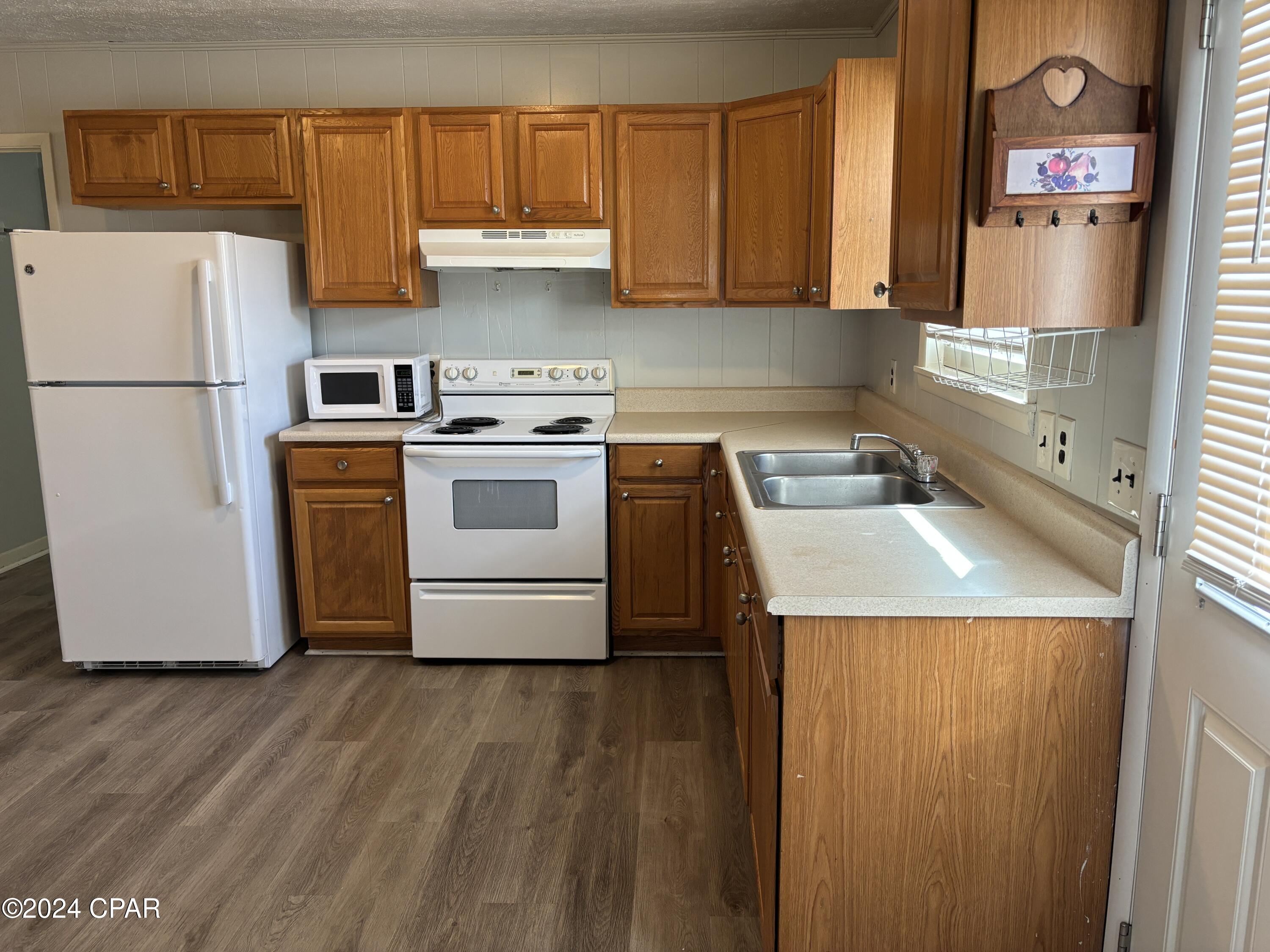 [No Recorded Subdiv] - Residential Lease