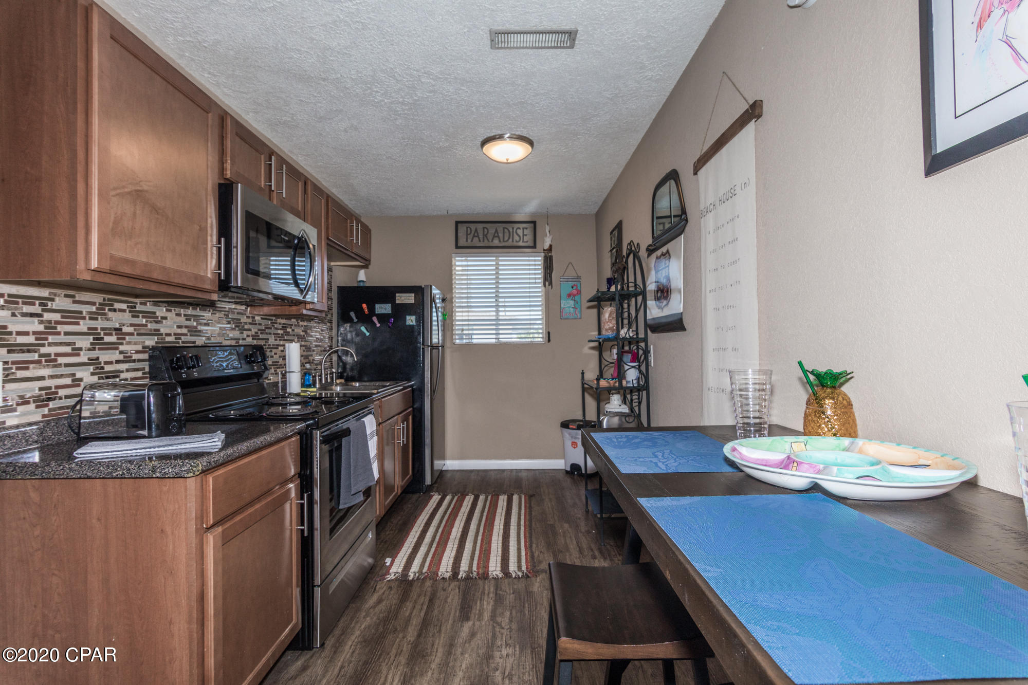 Lazy Daze Condo. - Residential