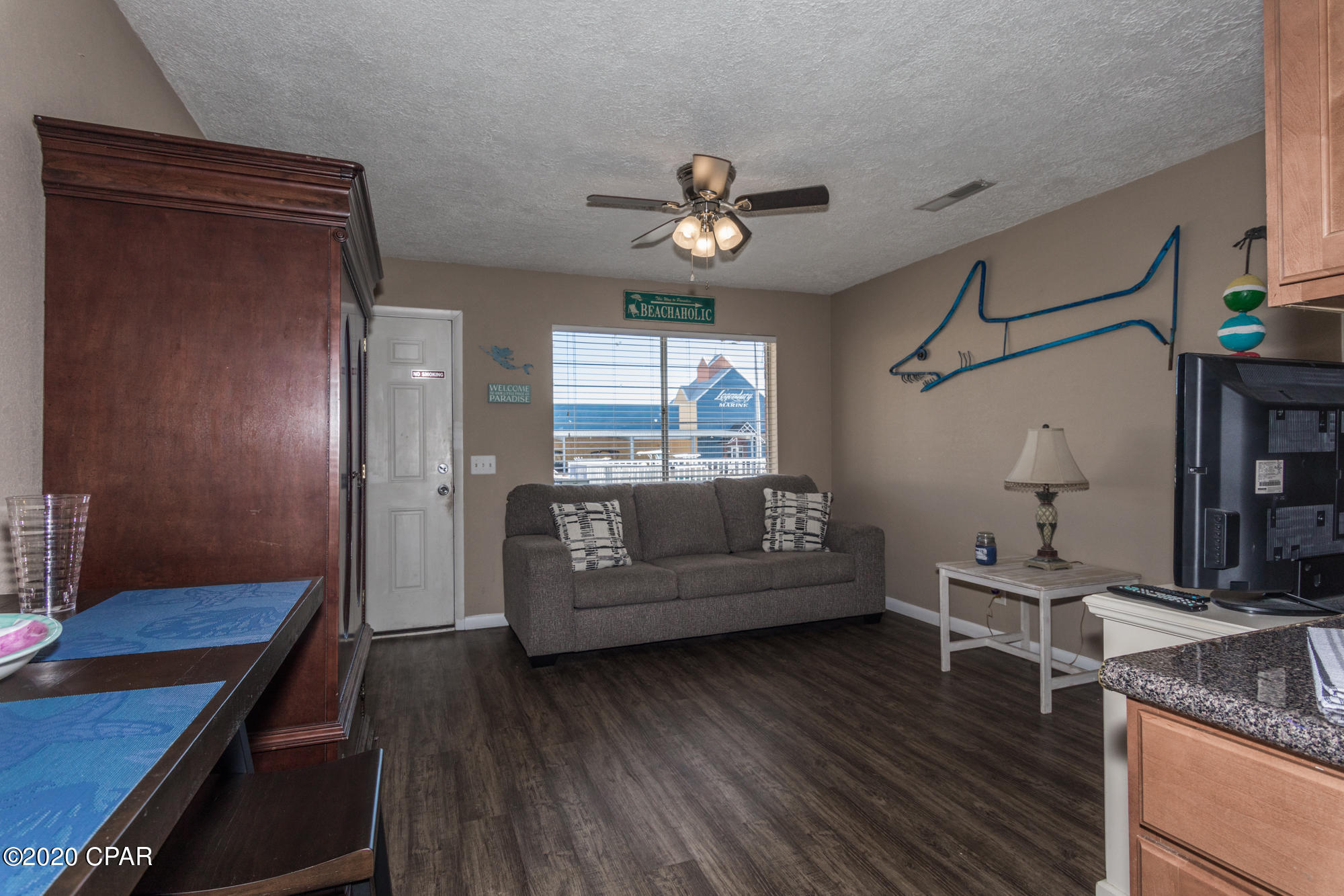 Lazy Daze Condo. - Residential