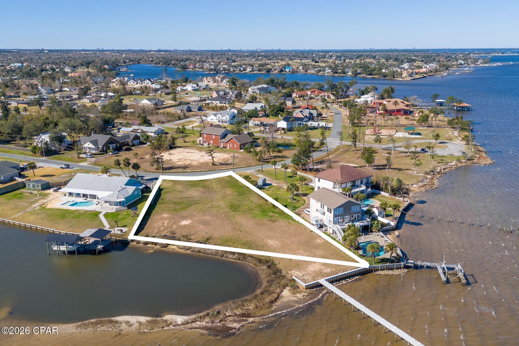 College Point - Land