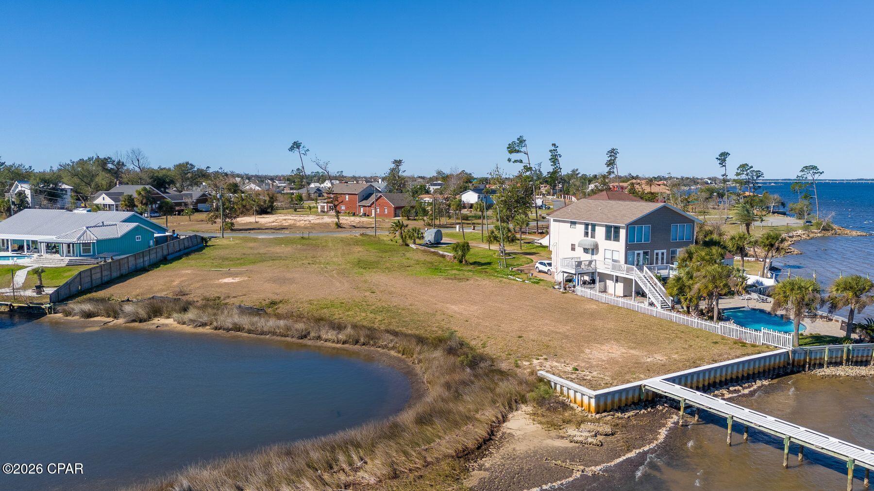 College Point - Land