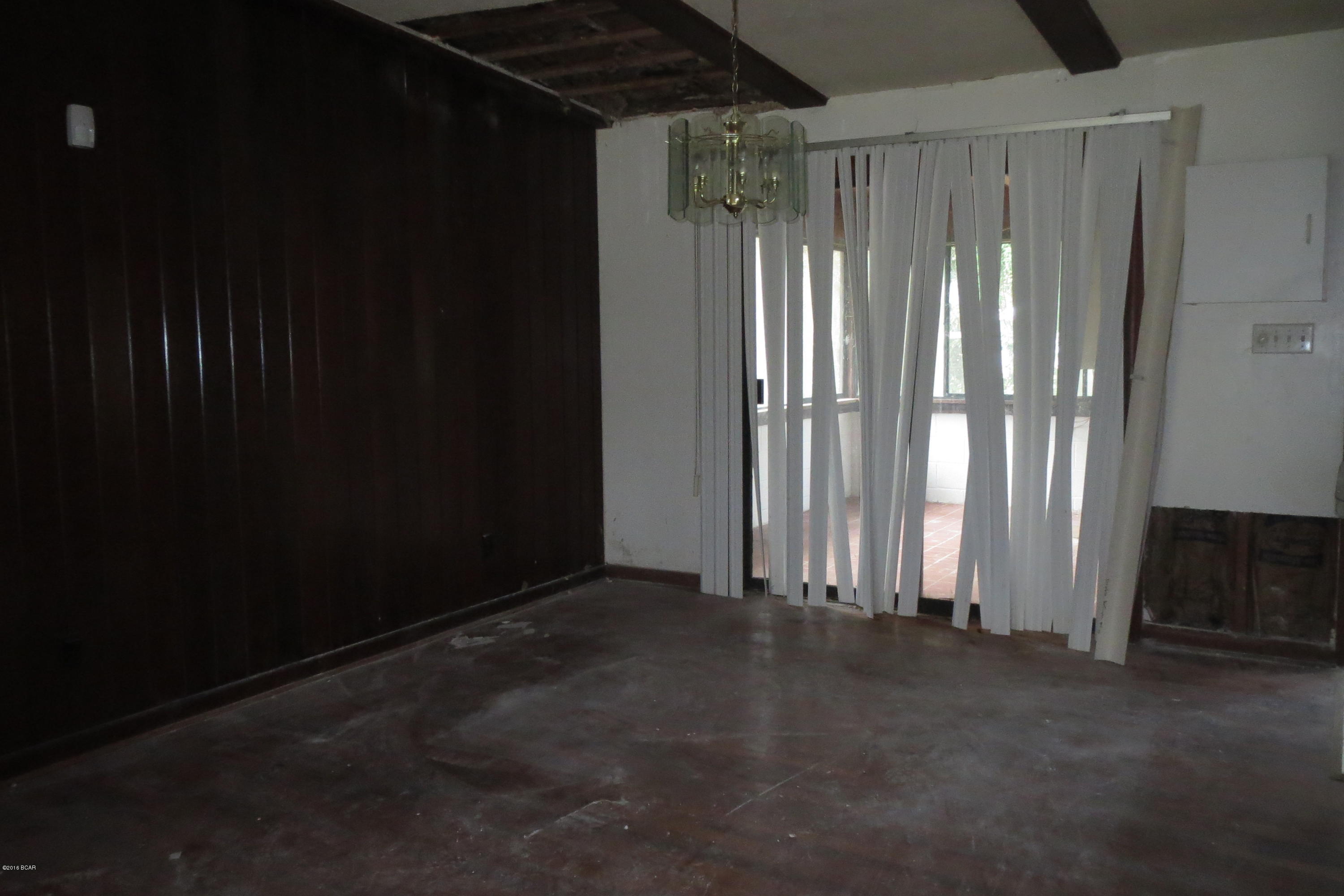 Pretty Bayou Hts 2nd - Residential