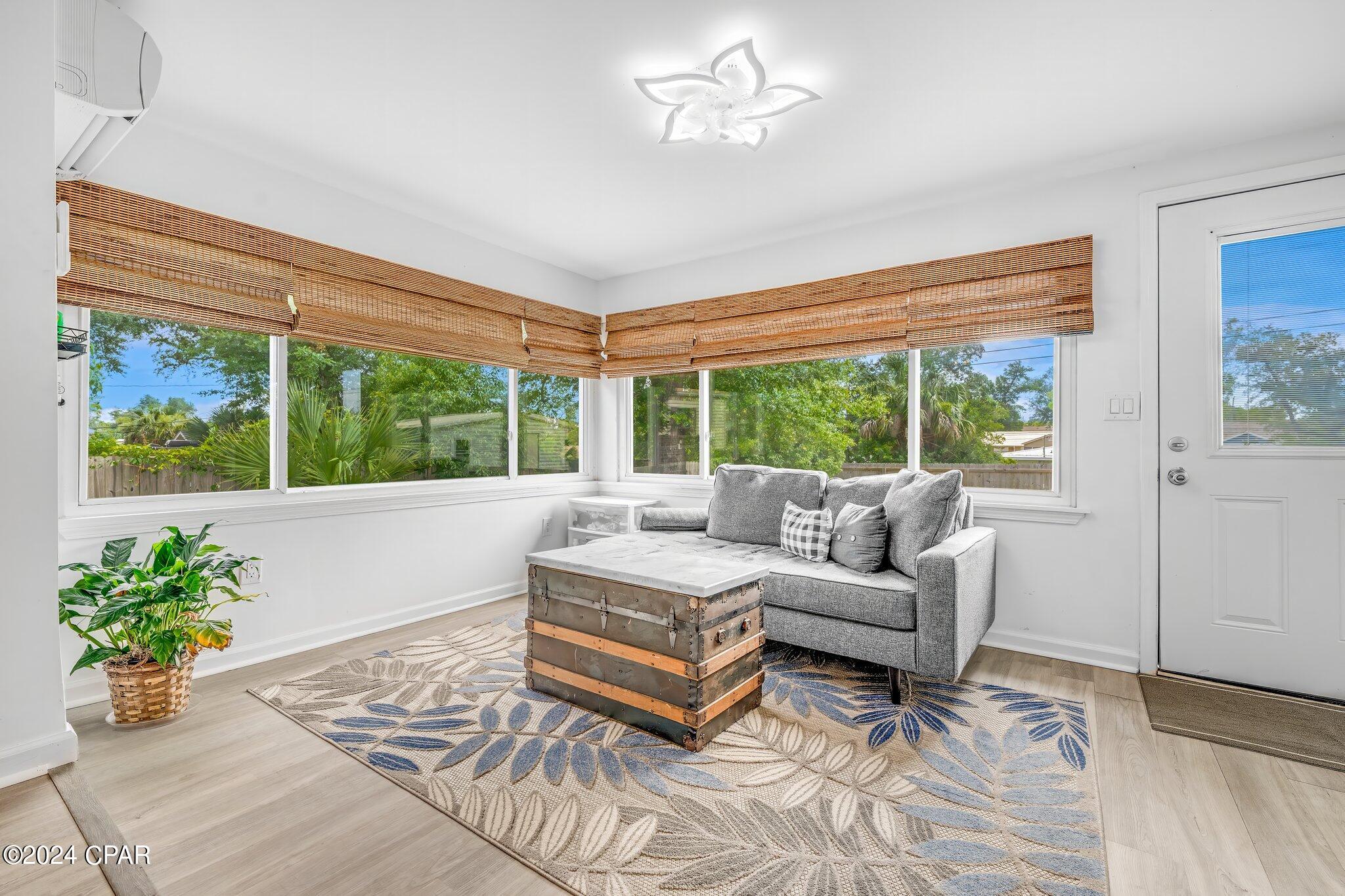 Sudduths 1st Add - Residential