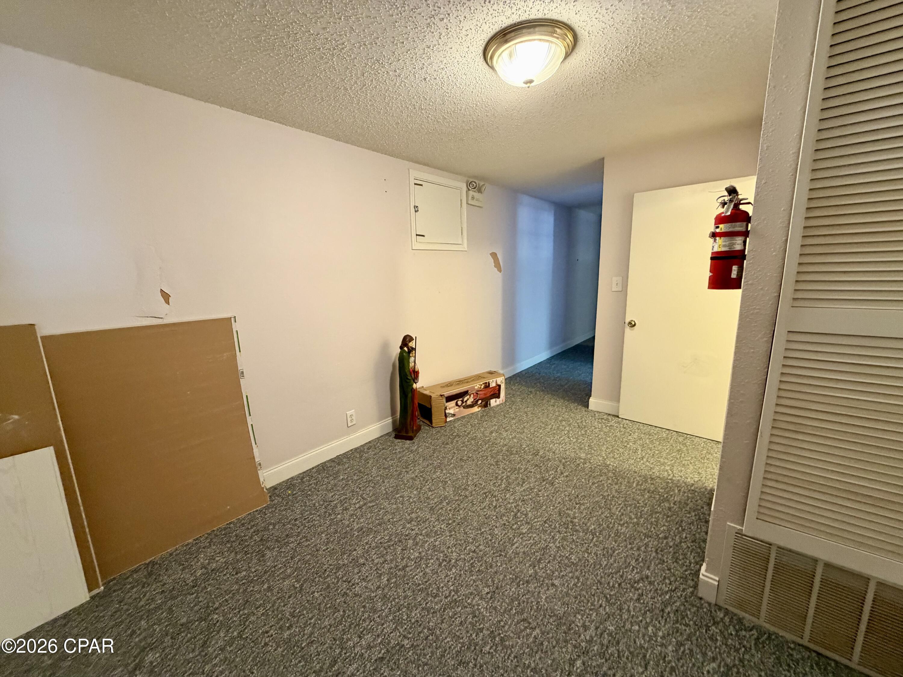 [No Recorded Subdiv] - Commercial Sale