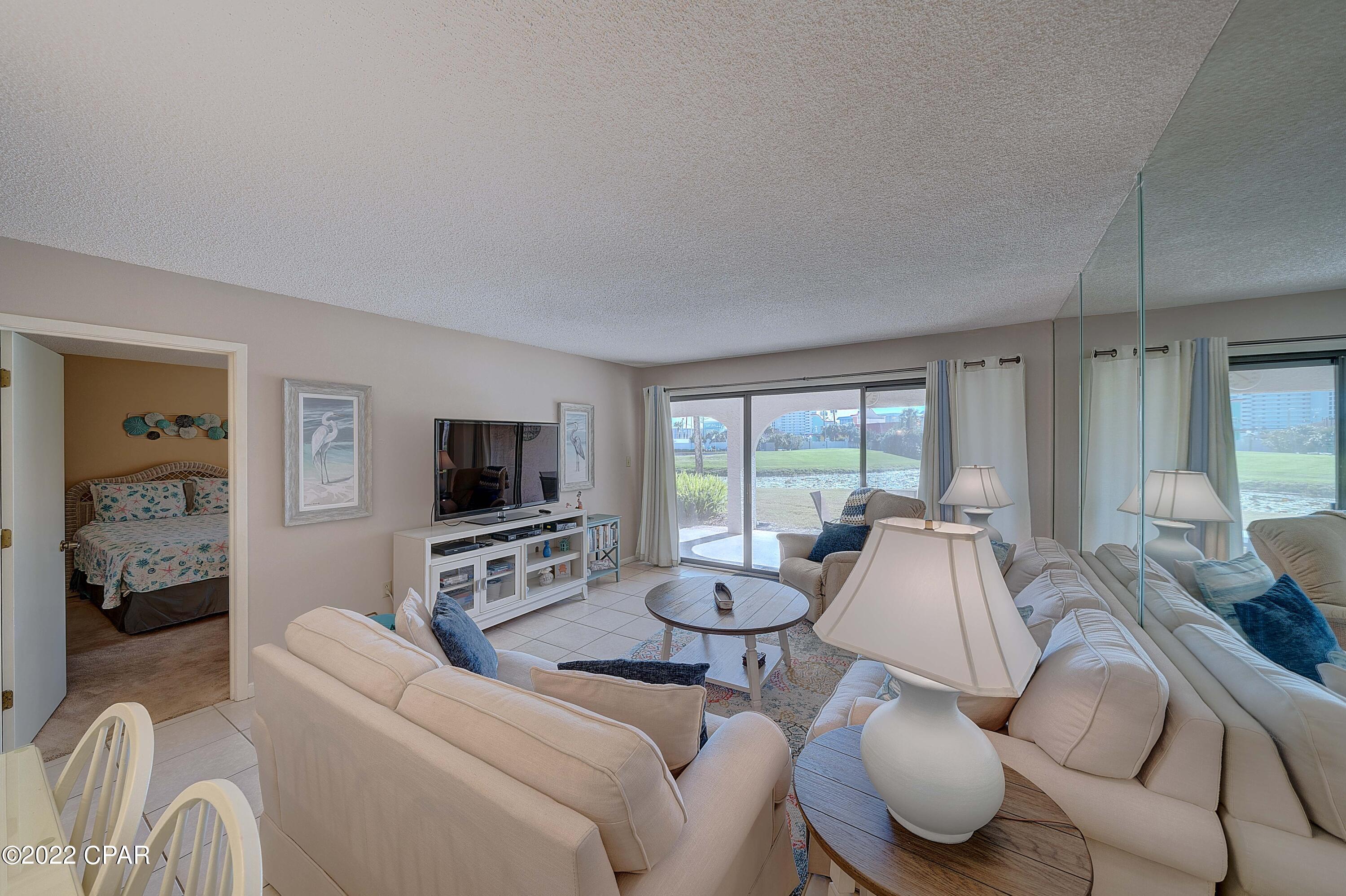 Edgewater Golf Villas 1 - Residential