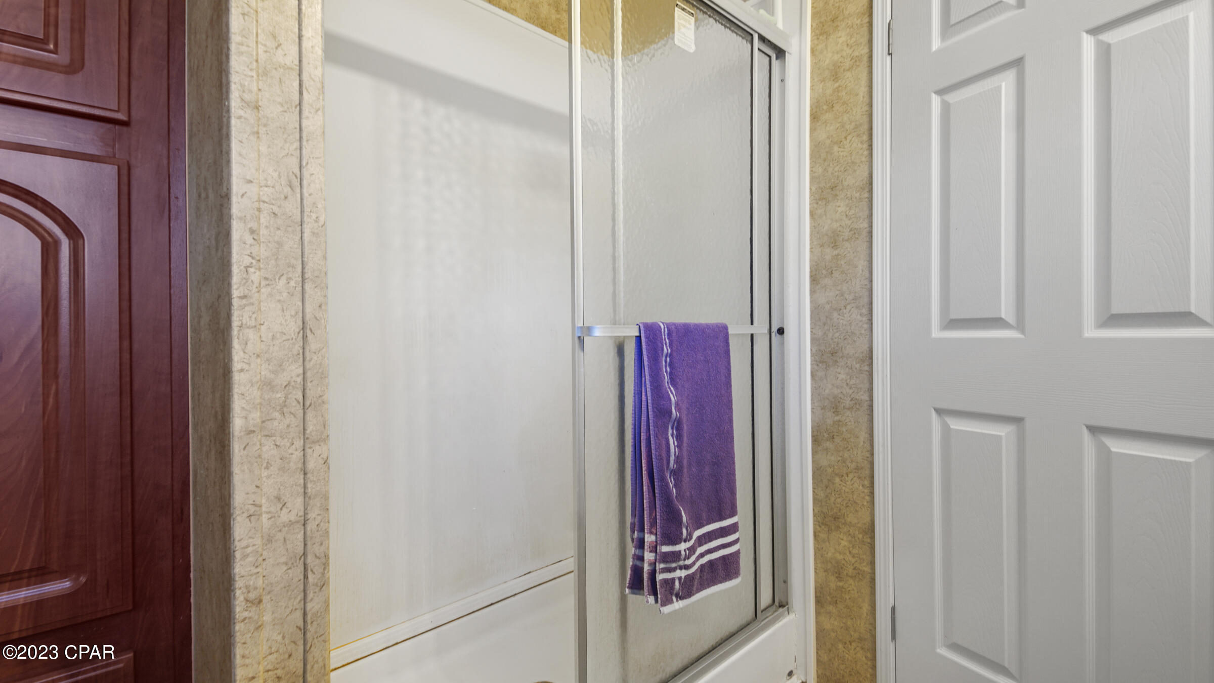 Lakewood Manor U-1 - Residential