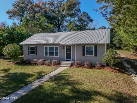 A home in Chipley