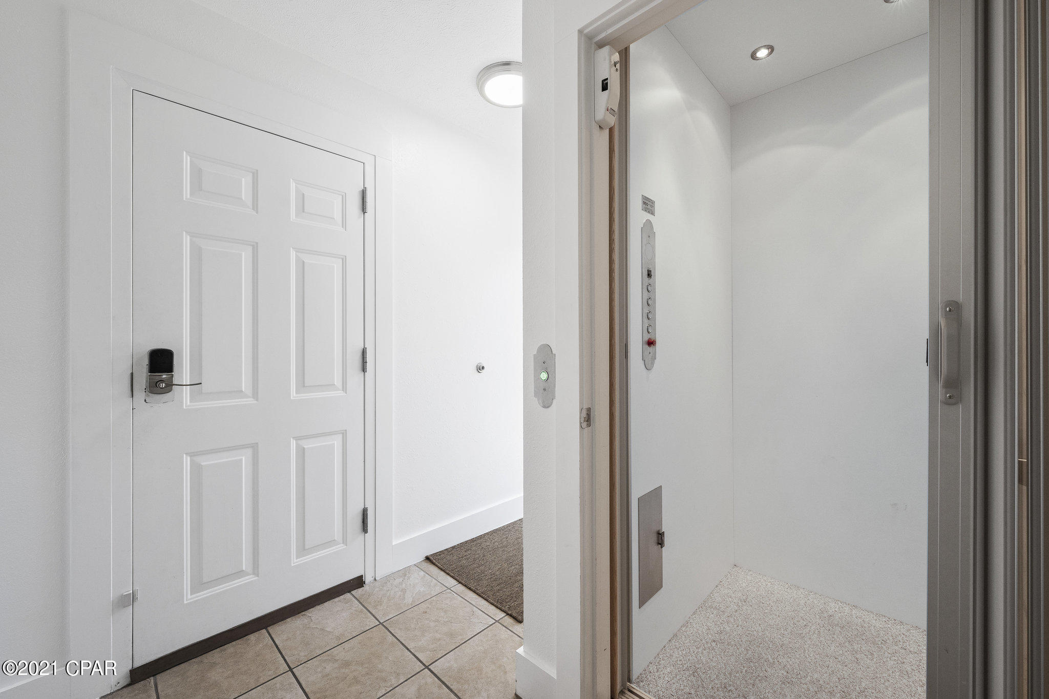 Casa Del Mar - Residential