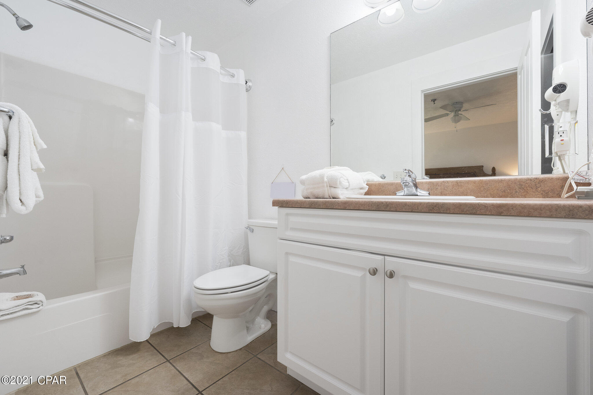 Casa Del Mar - Residential