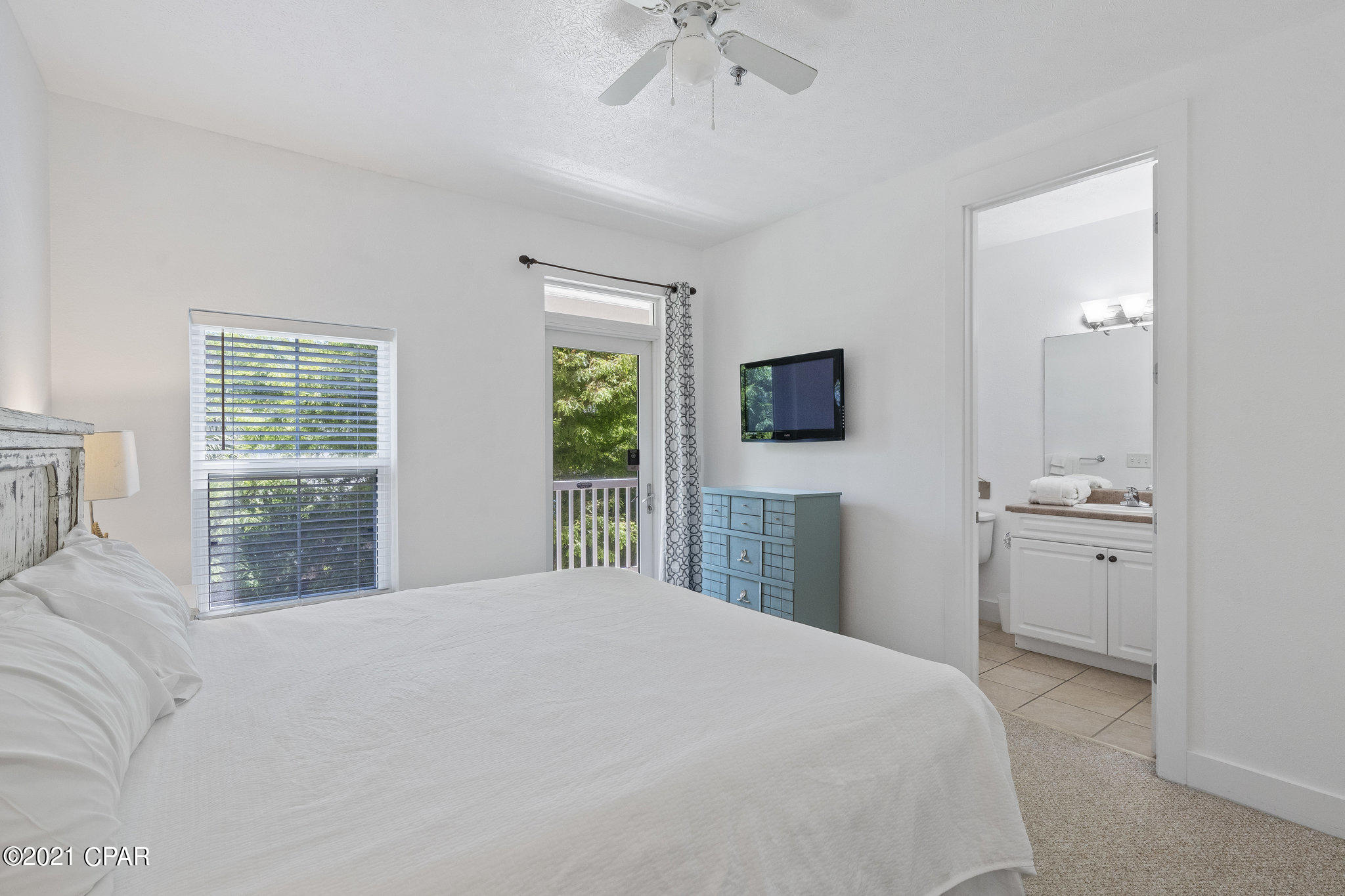 Casa Del Mar - Residential