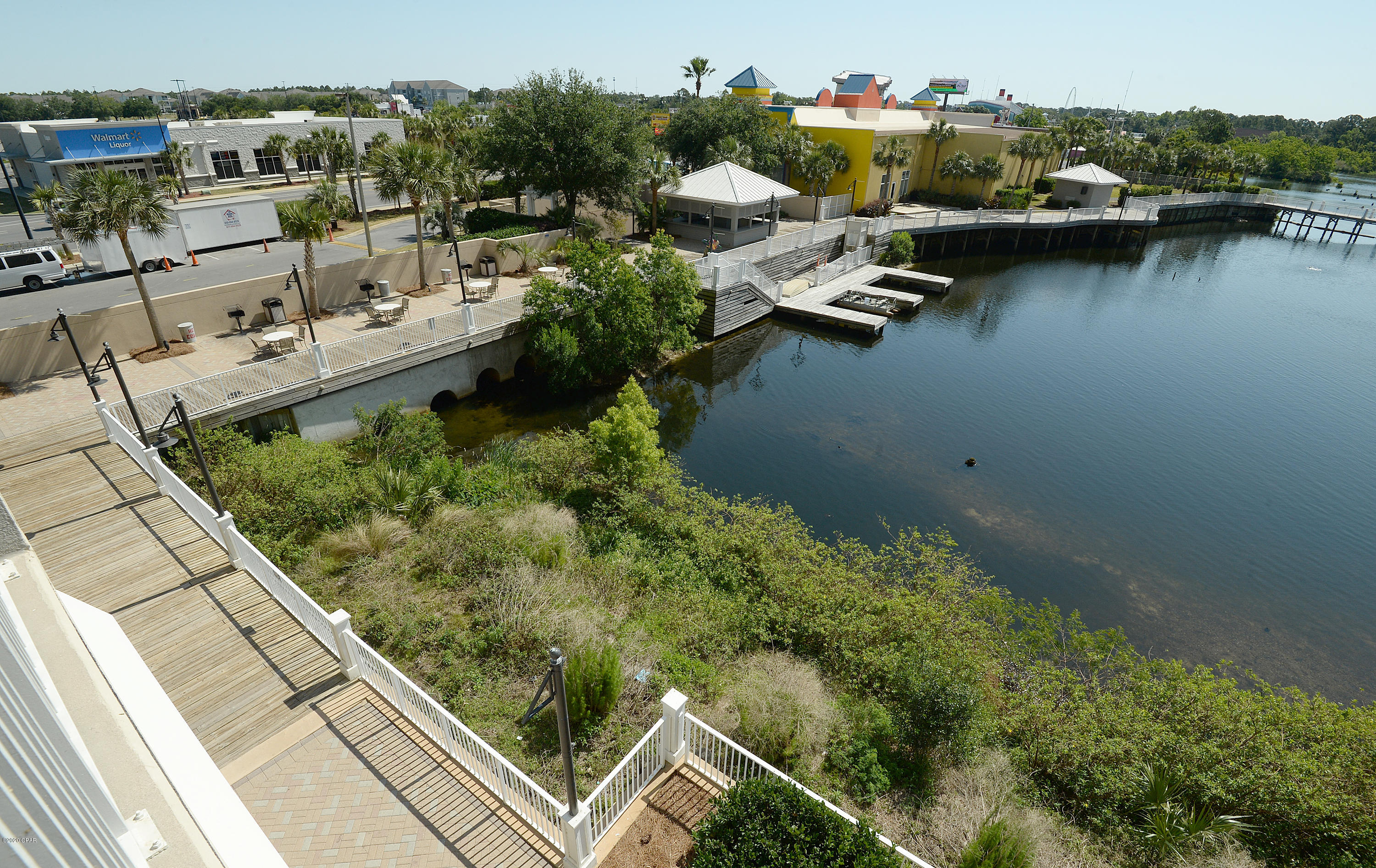Laketown Wharf - Residential