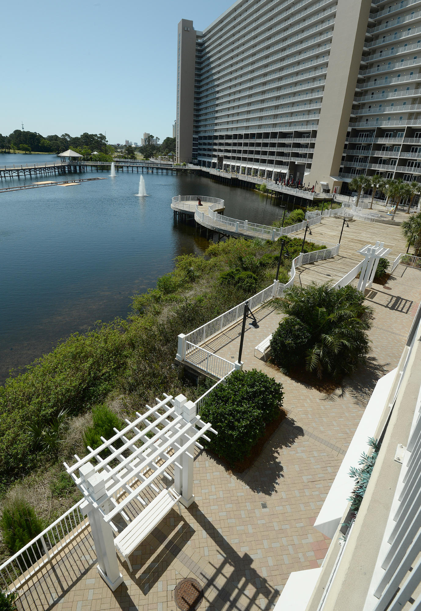 Laketown Wharf - Residential