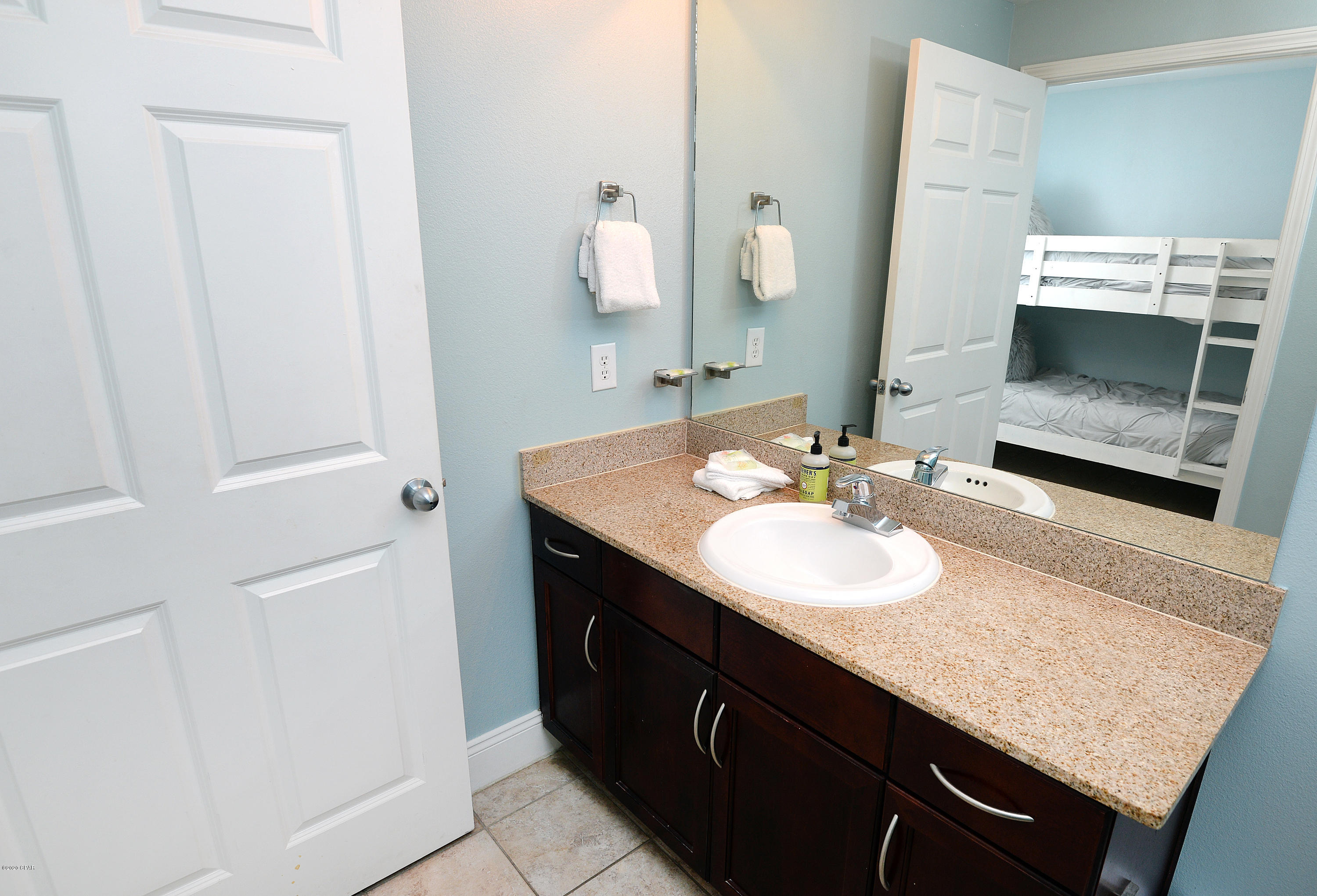 Laketown Wharf - Residential