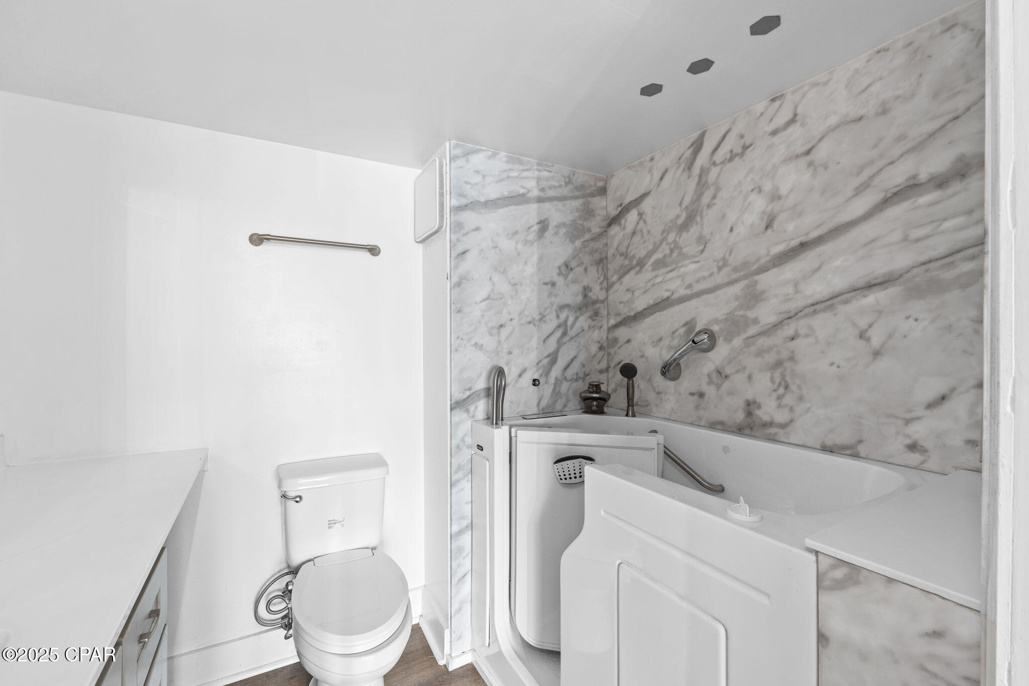 Cove Condominium - Residential