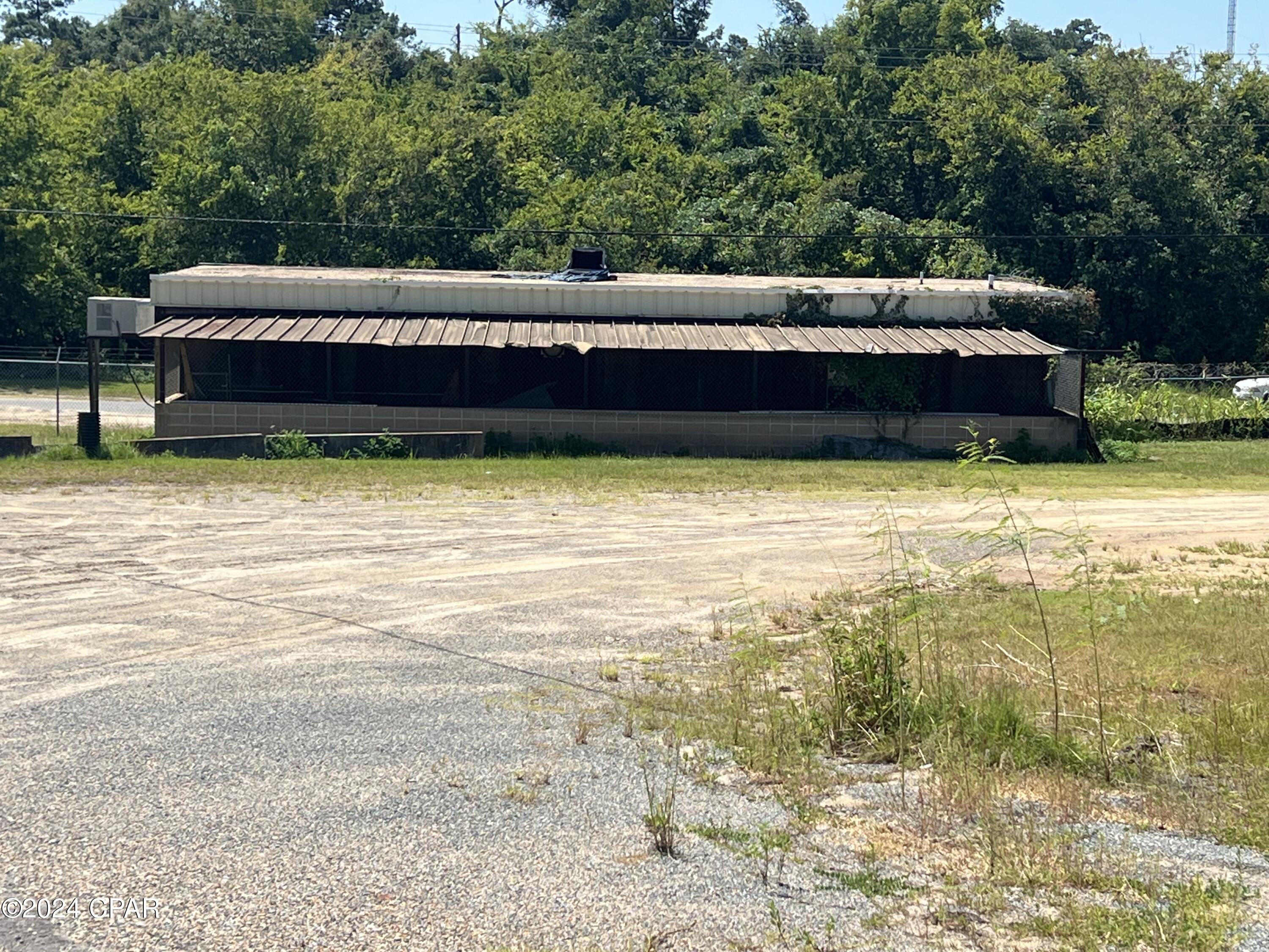 [No Recorded Subdiv] - Commercial Sale