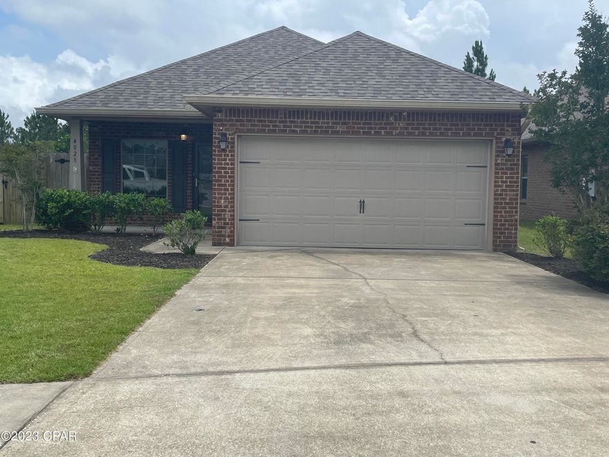 Very nice, 3bd 2ba home in Plantation Park subdivision off Transmitter near Hwy 231, built in 2013. Trey ceilings, granite counters, stainless appliances, hardwood flooring, 2-car garage, privacy fenced. Small storage bldg in back yard