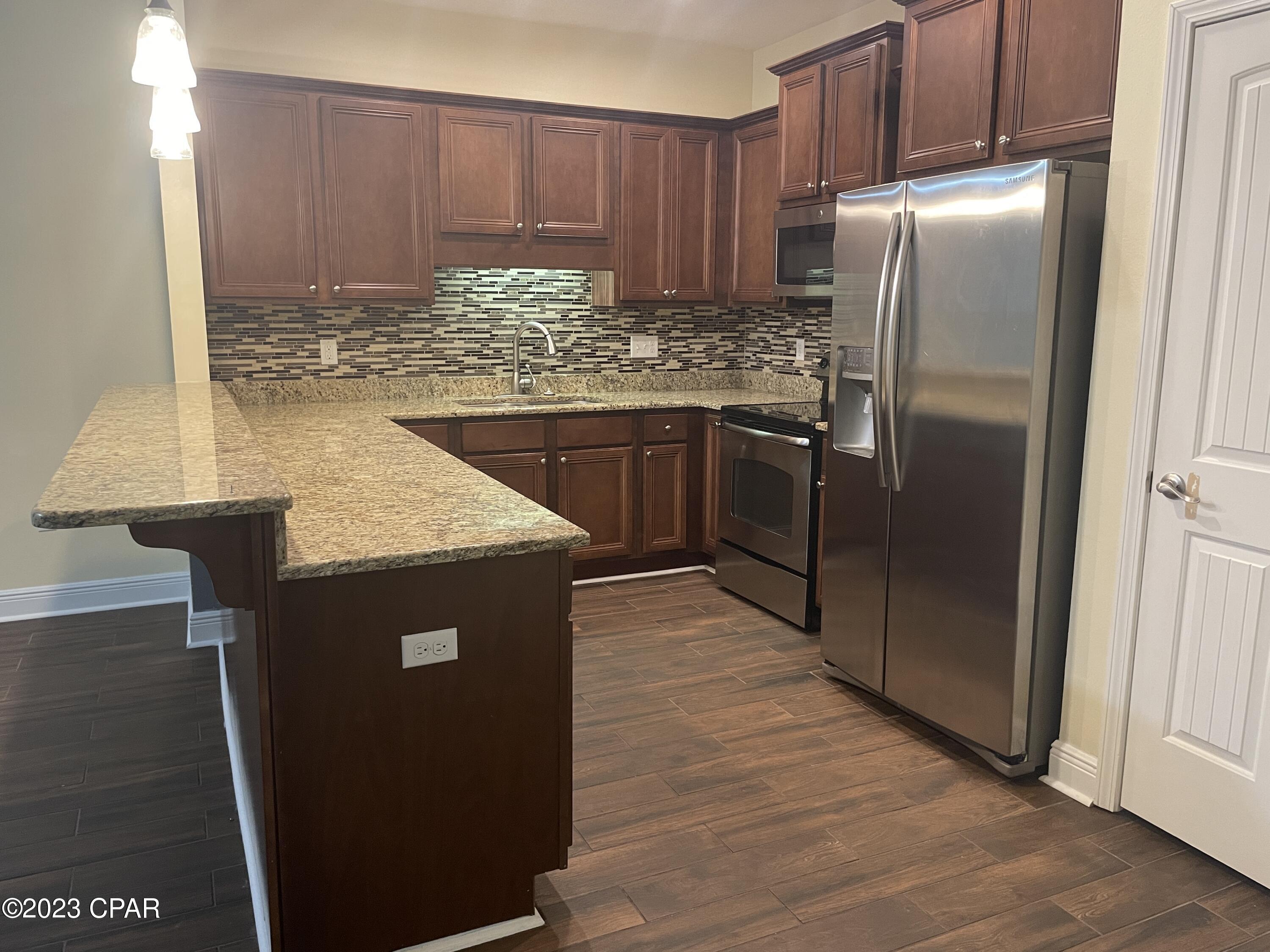 [No Recorded Subdiv] - Residential Lease