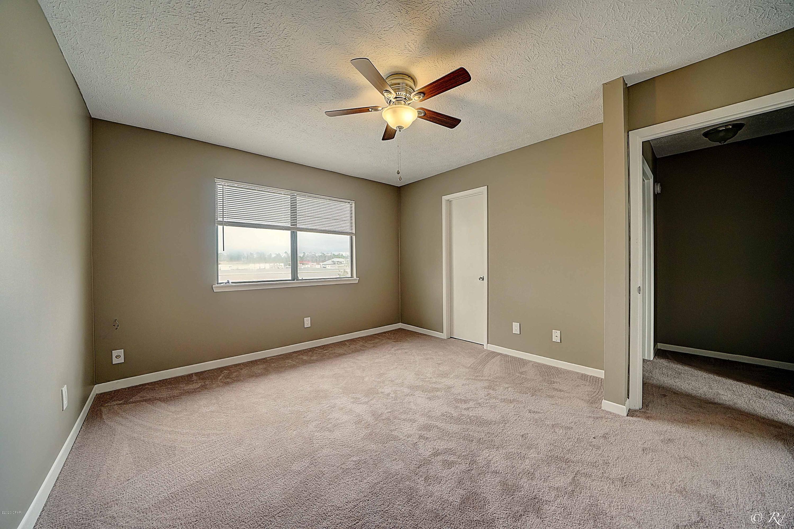 Venetian Villa - Residential