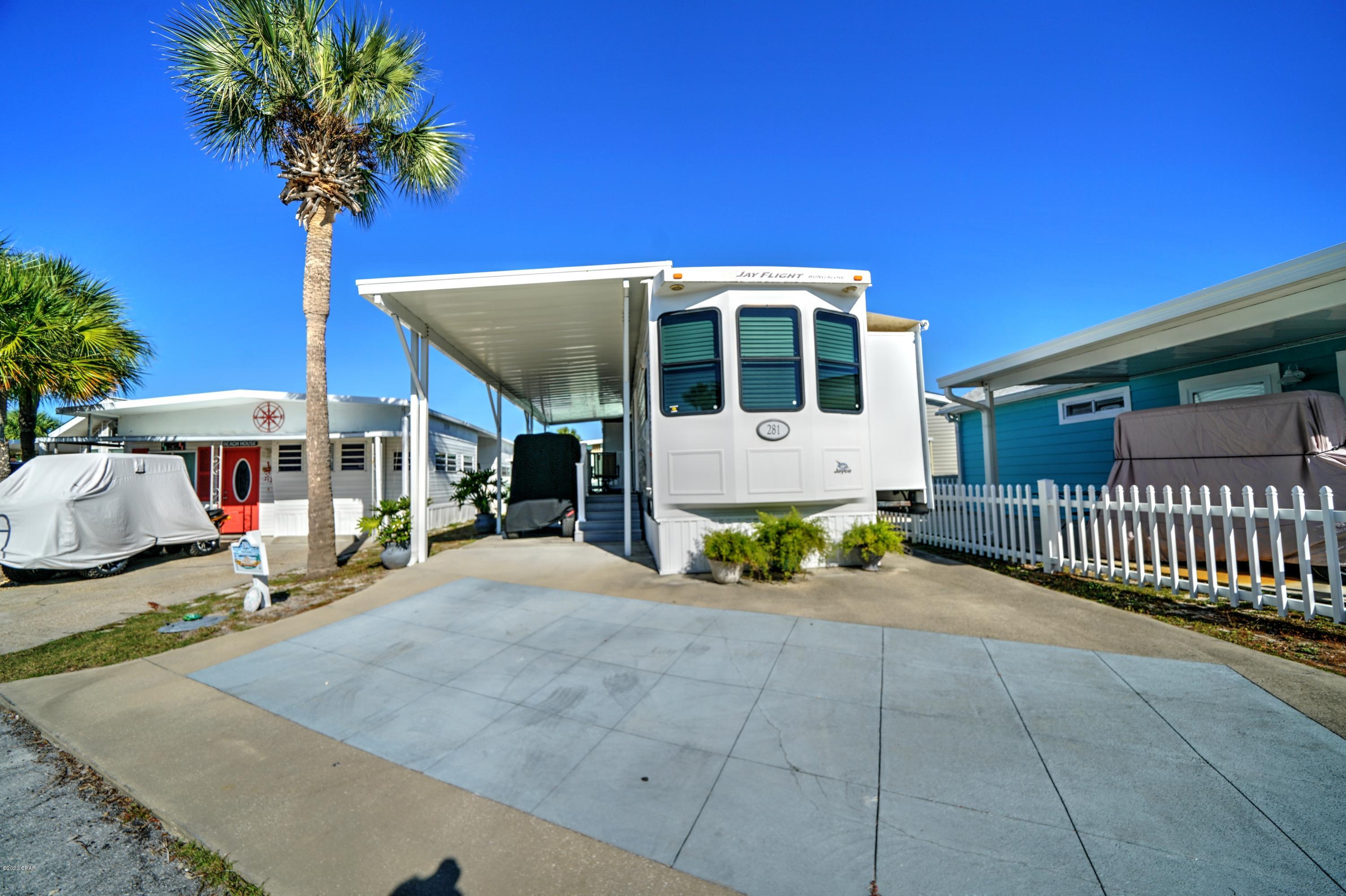 Venture Out Travel Trail - Land