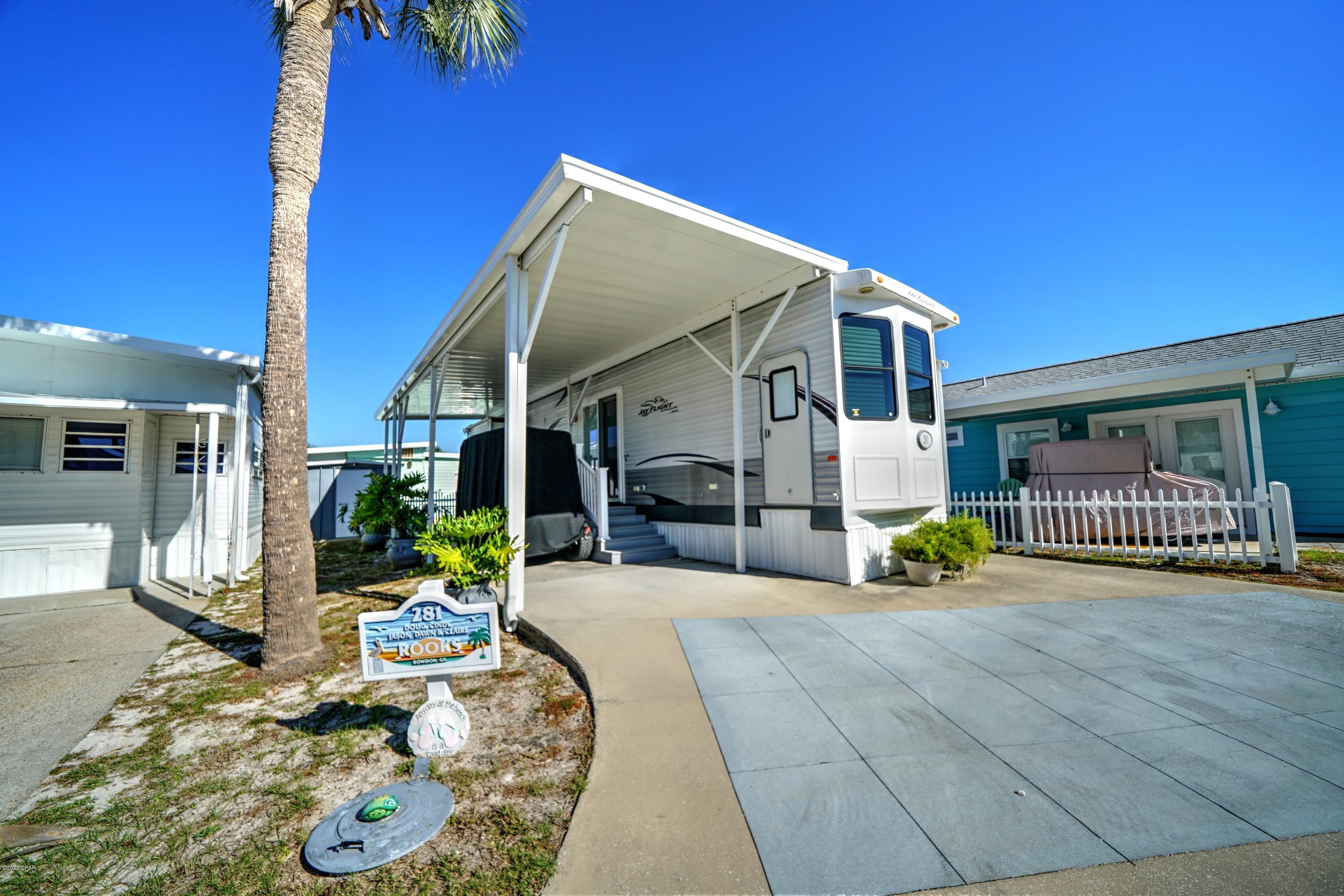 Venture Out Travel Trail - Land