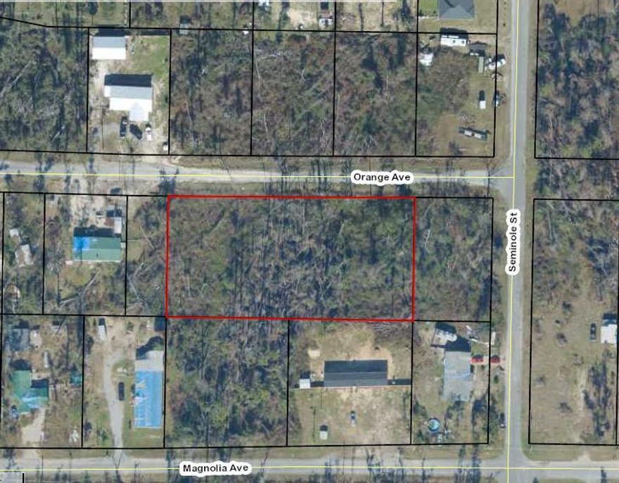 Build your dream home, winter home or family vacation spot in this beautiful secluded area near Deerpoint Lake.