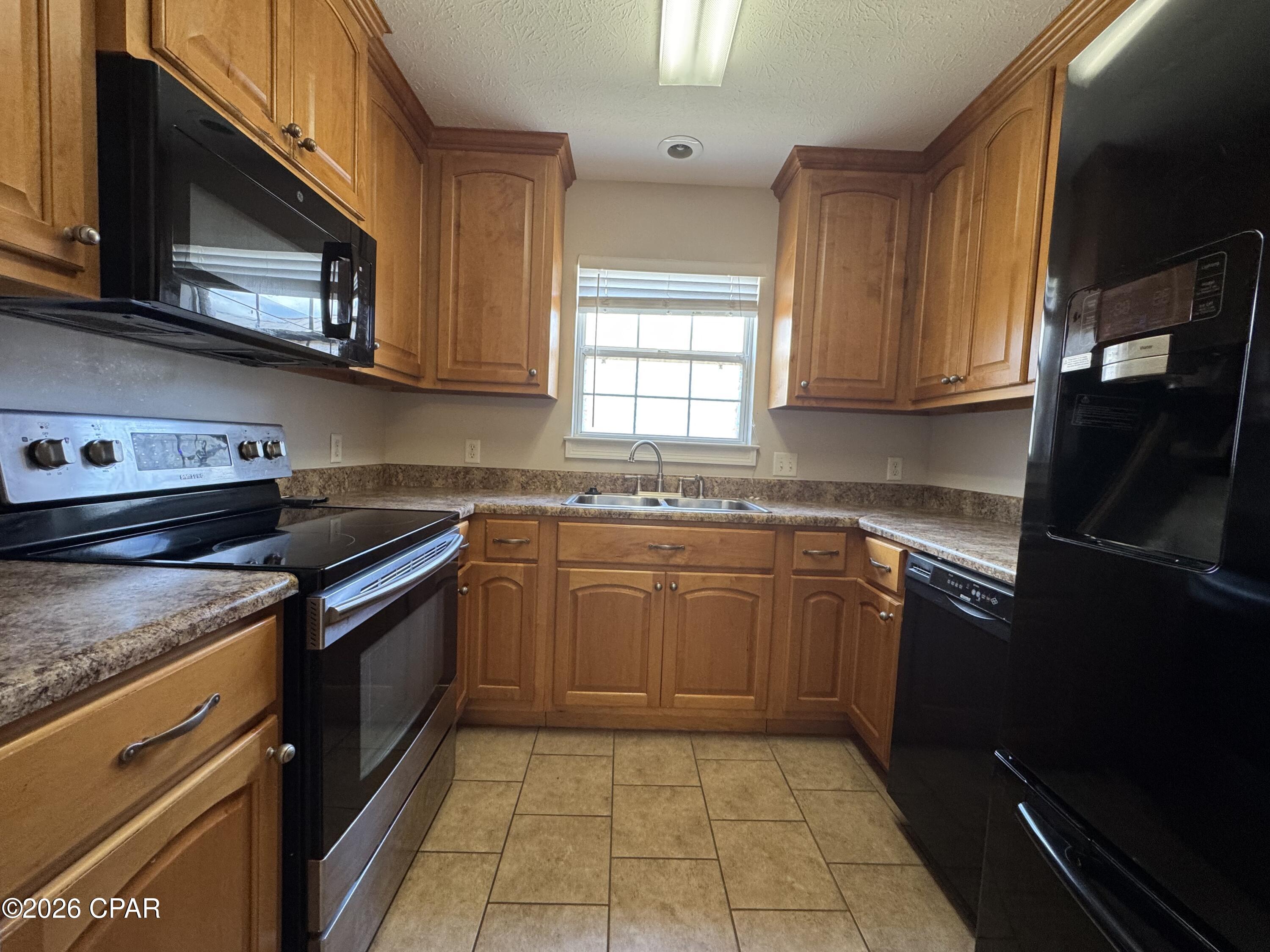Brentwood Estates - Residential Lease