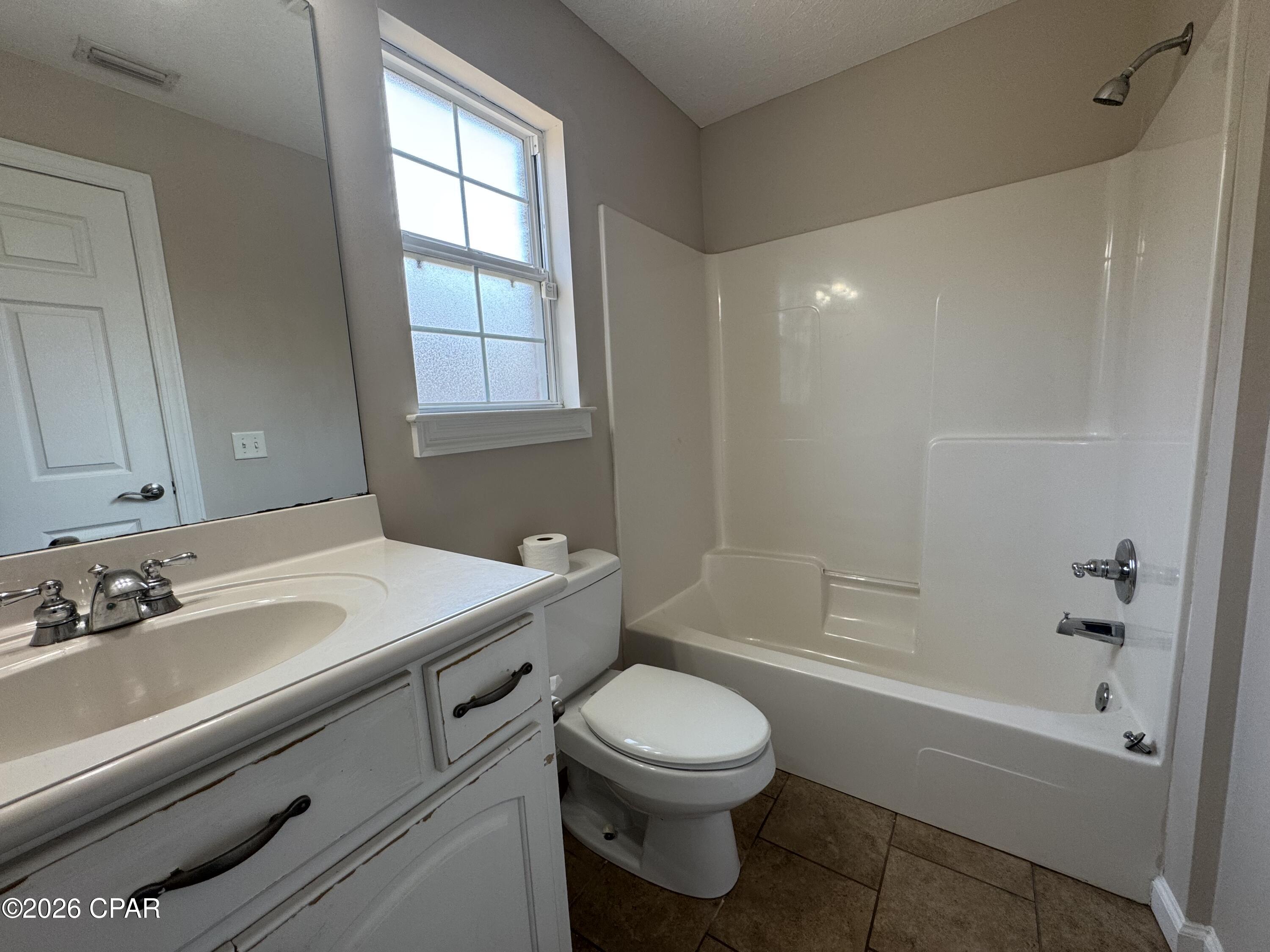 Brentwood Estates - Residential Lease