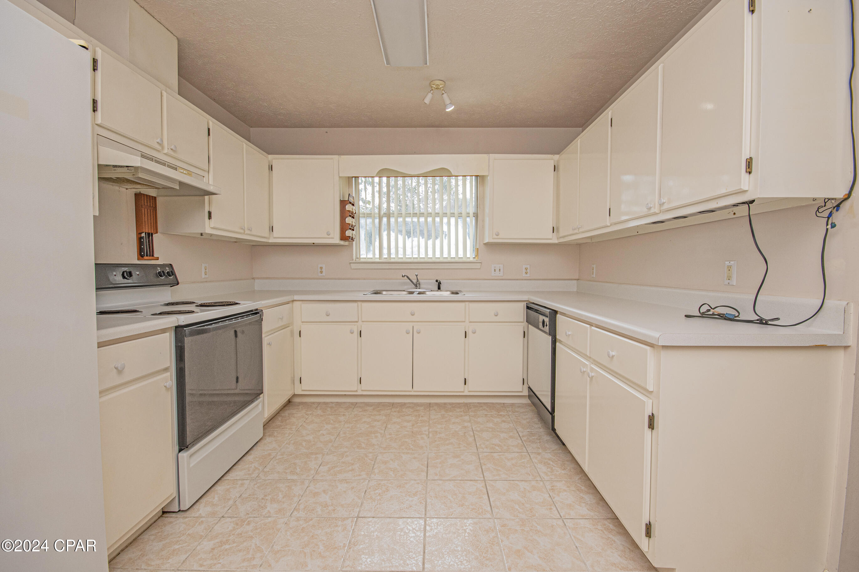 Pinetree Place - Residential