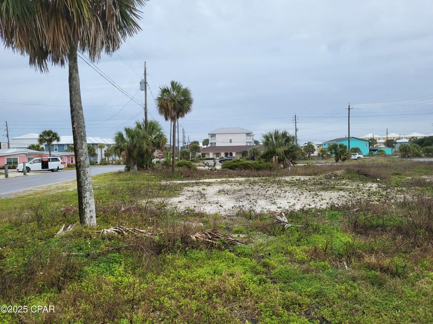 Two 50 X 100 foot lots are for sale here. The one lot on the corner previously had a triplex on it and the owner did have permission to rebuild the Triplex but he let his permit expire. 
These lots have two separate parcel id's and can be sold separately. We are in the process of clarifying development possibilities, Buyer should consult with Bay County.