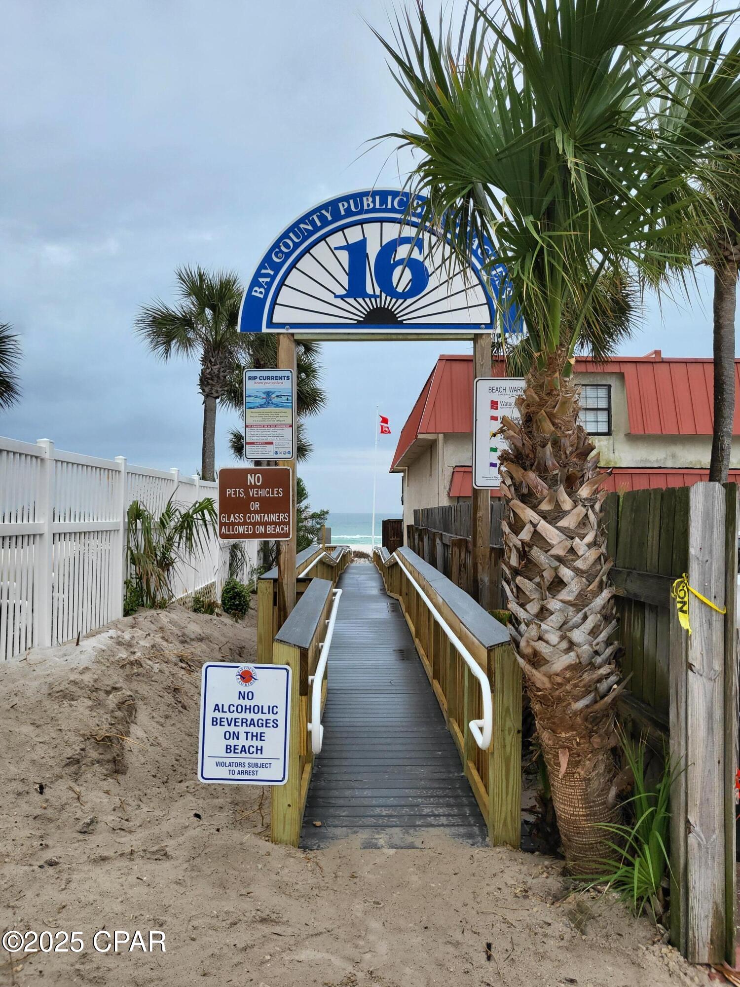 Silver Sands Beach - Land