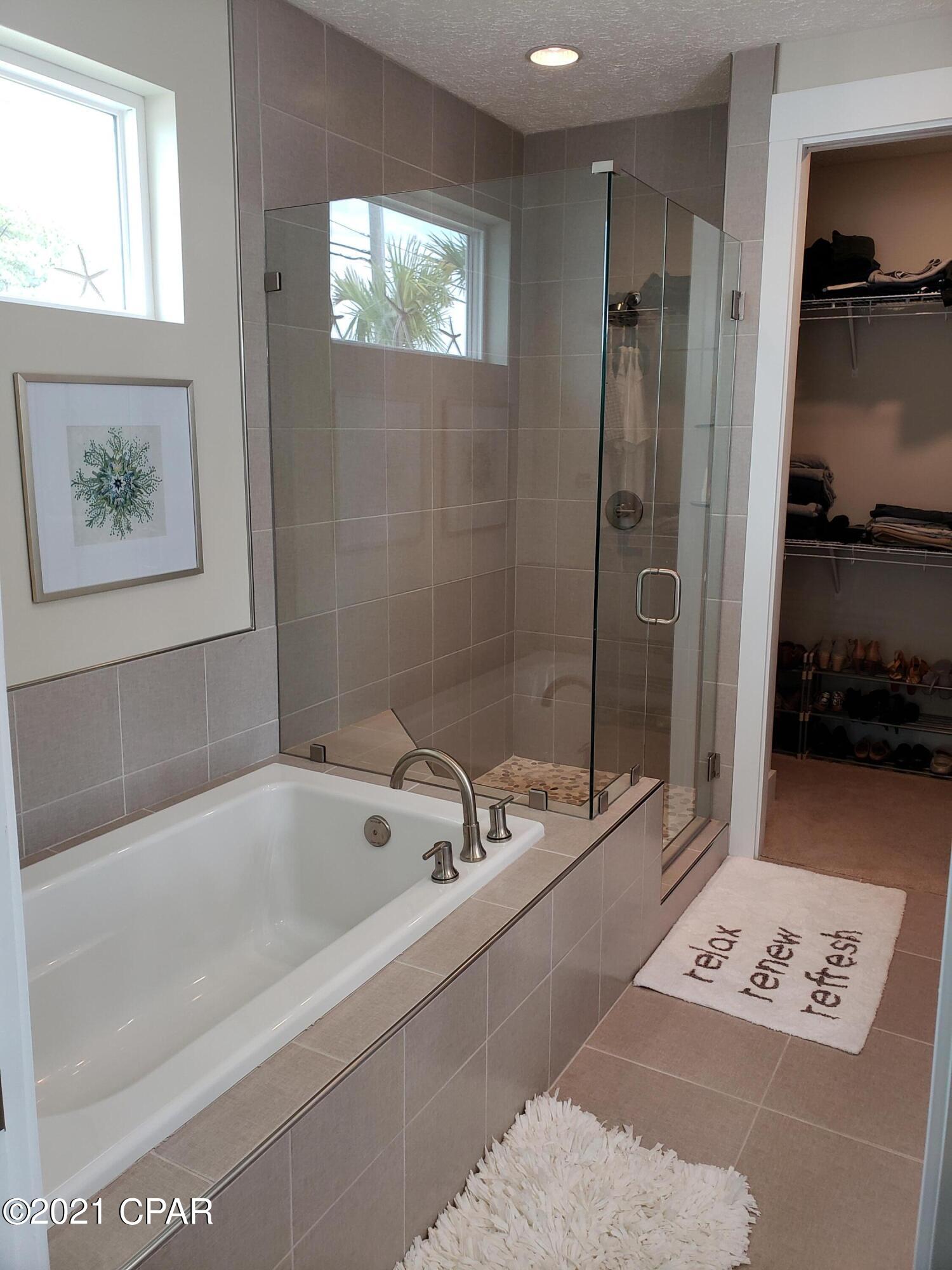 Jamaican Lake Condos - Residential