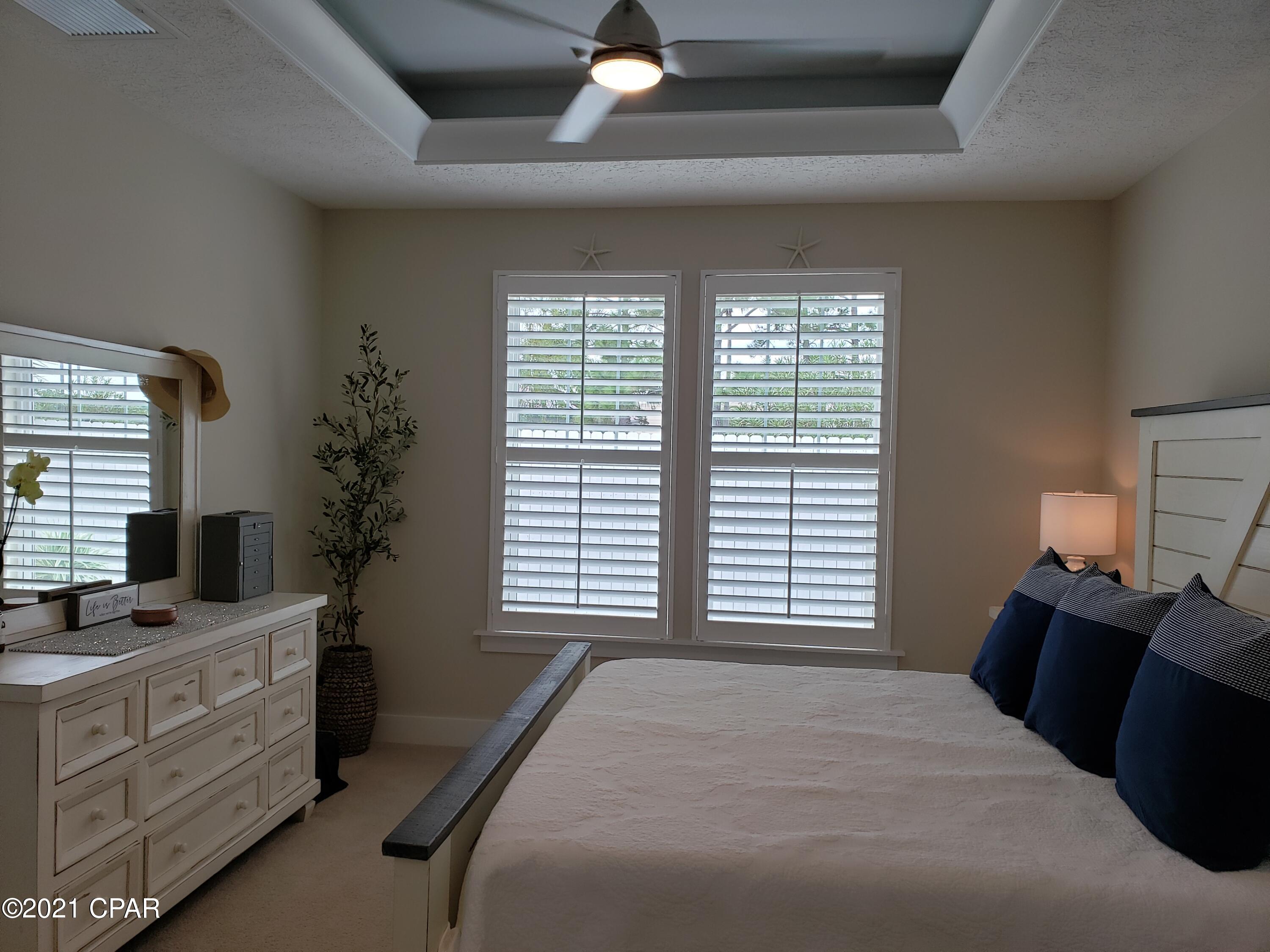 Jamaican Lake Condos - Residential