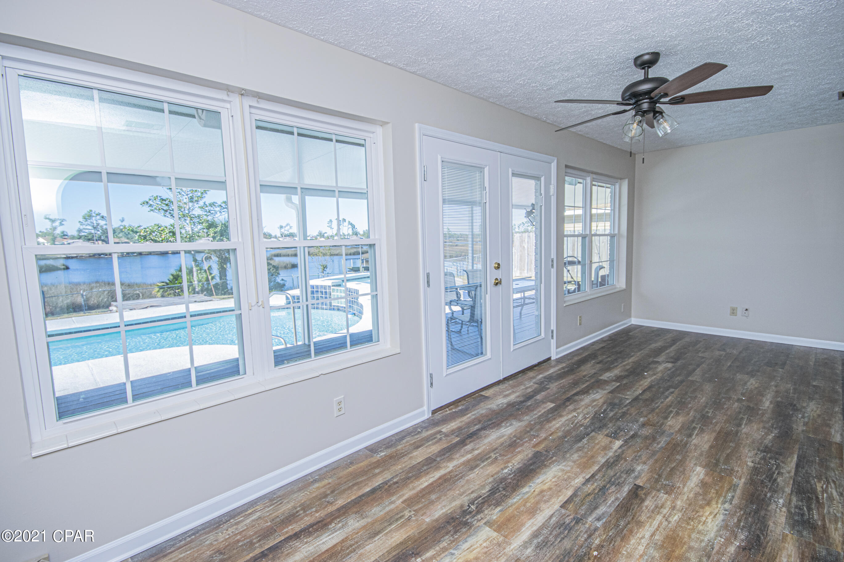 Grimes Callaway Bayou Est U-5 - Residential