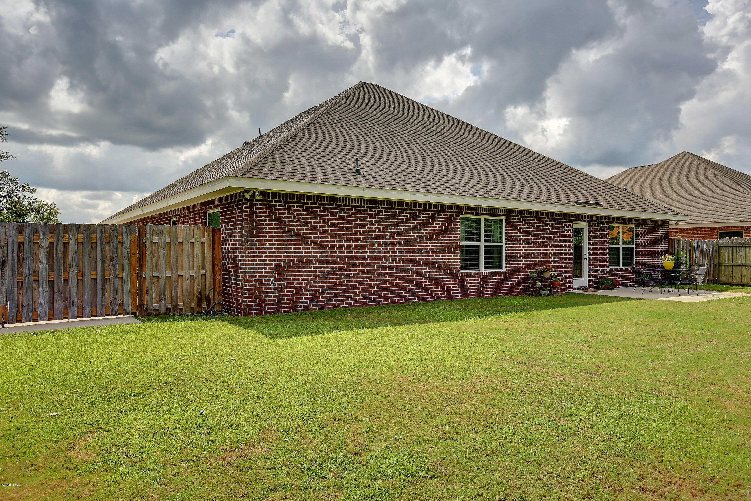 Lake Merial - Residential